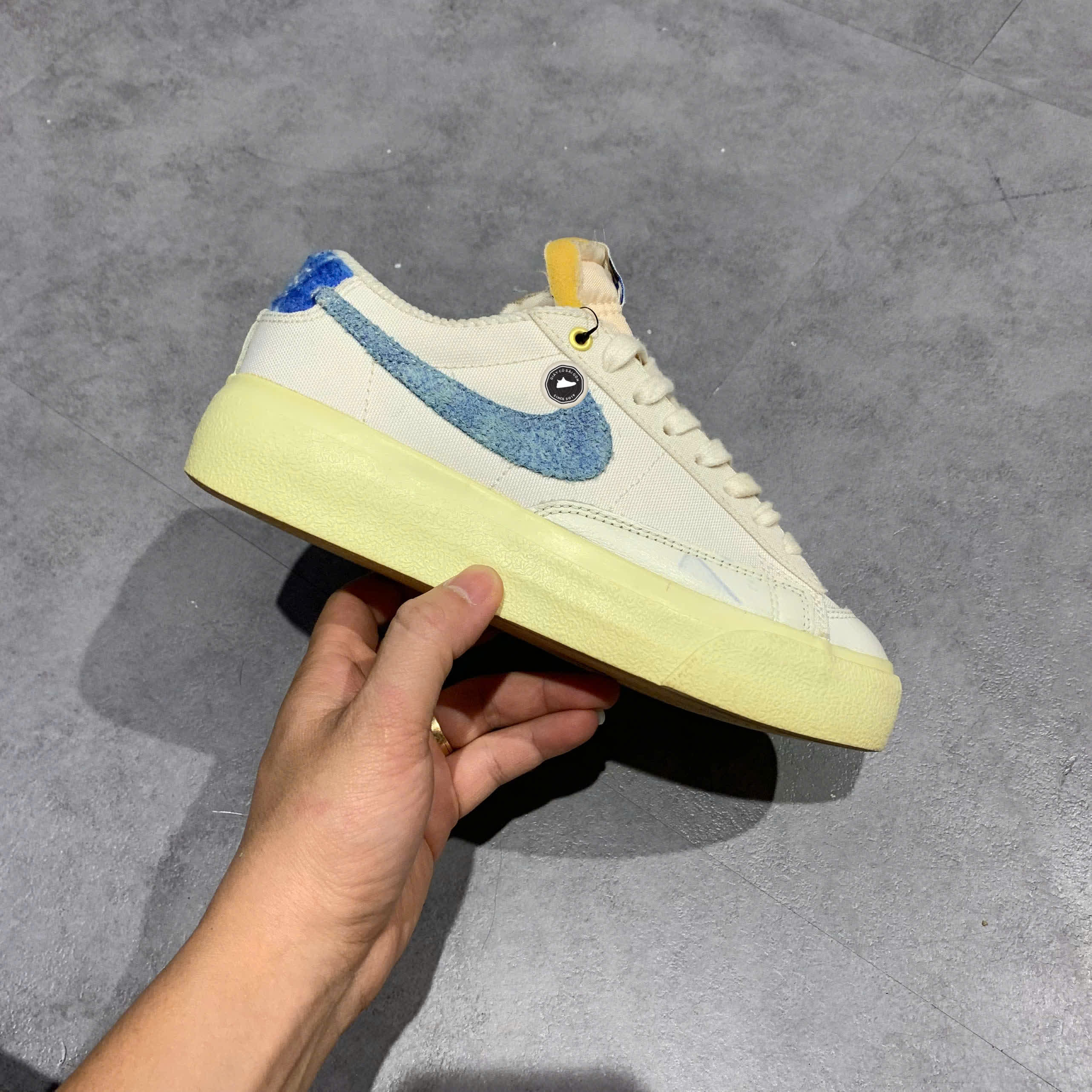 NIKE BLAZER LOW PLATFORM DO2371-133 – SIZE 36 GIÀY 2HAND CHÍNH HÃNG – PVN20130