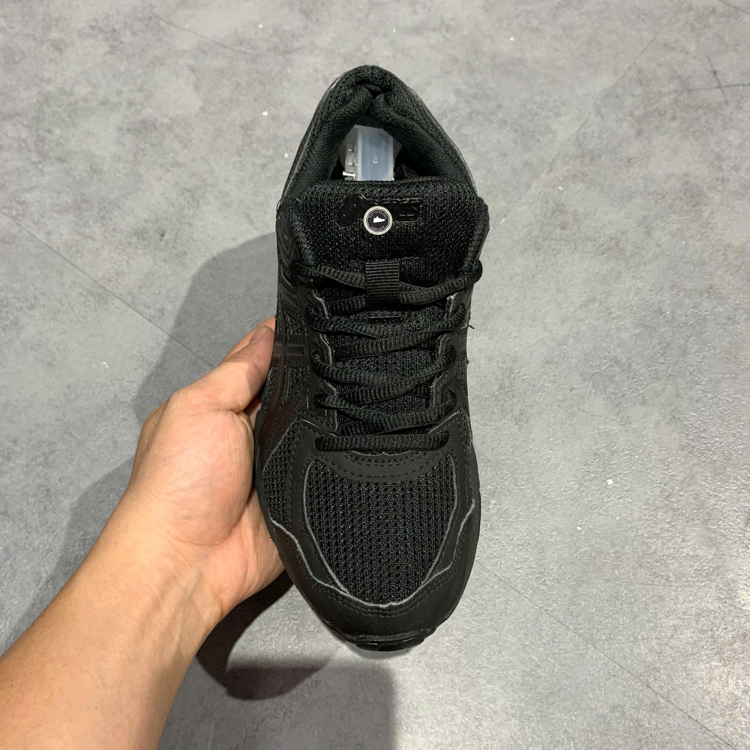 ASICS JOG 100T ‘BLACK’ 1022A335 SIZE 37 PVN20249