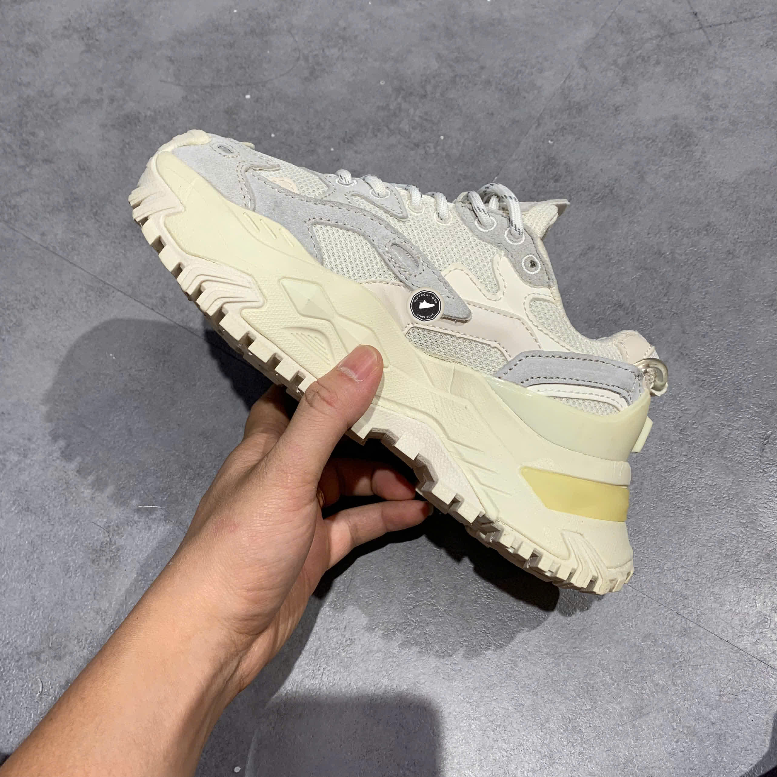 FILA FUSION ‘IVORY’ T12W135211FMM SIZE 35.5 GIÀY 2HAND CHÍNH HÃNG PVN20239 36