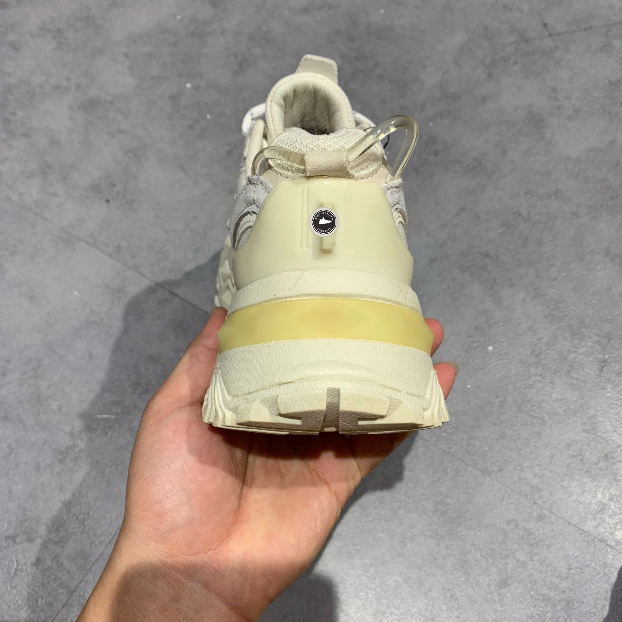 FILA FUSION ‘IVORY’ T12W135211FMM SIZE 35.5 GIÀY 2HAND CHÍNH HÃNG PVN20239 36