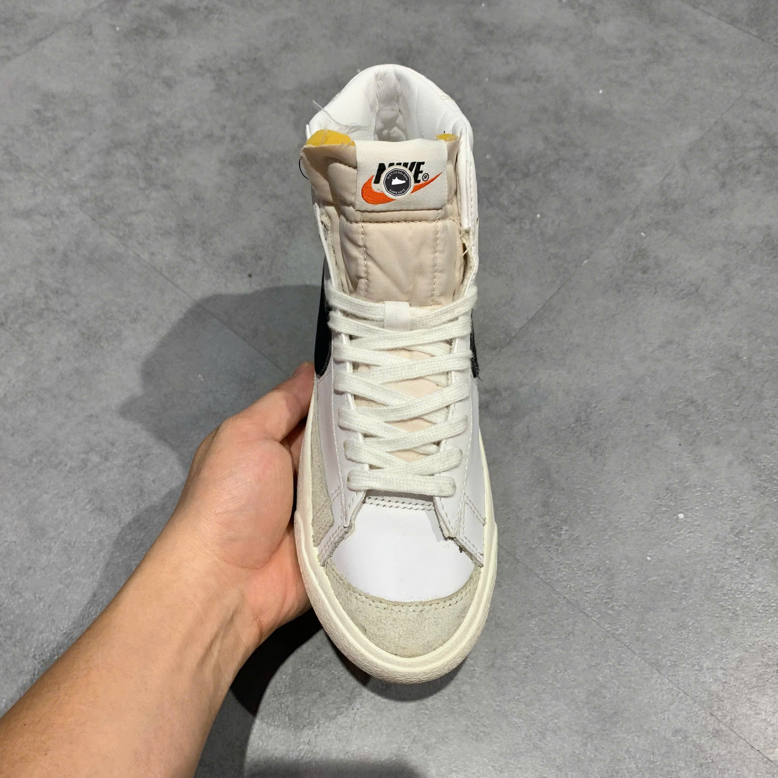 NIKE BLAZER MID ’77 CZ1055-100 SIZE 36.5 GIÀY 2HAND CHÍNH HÃNG PVN20211