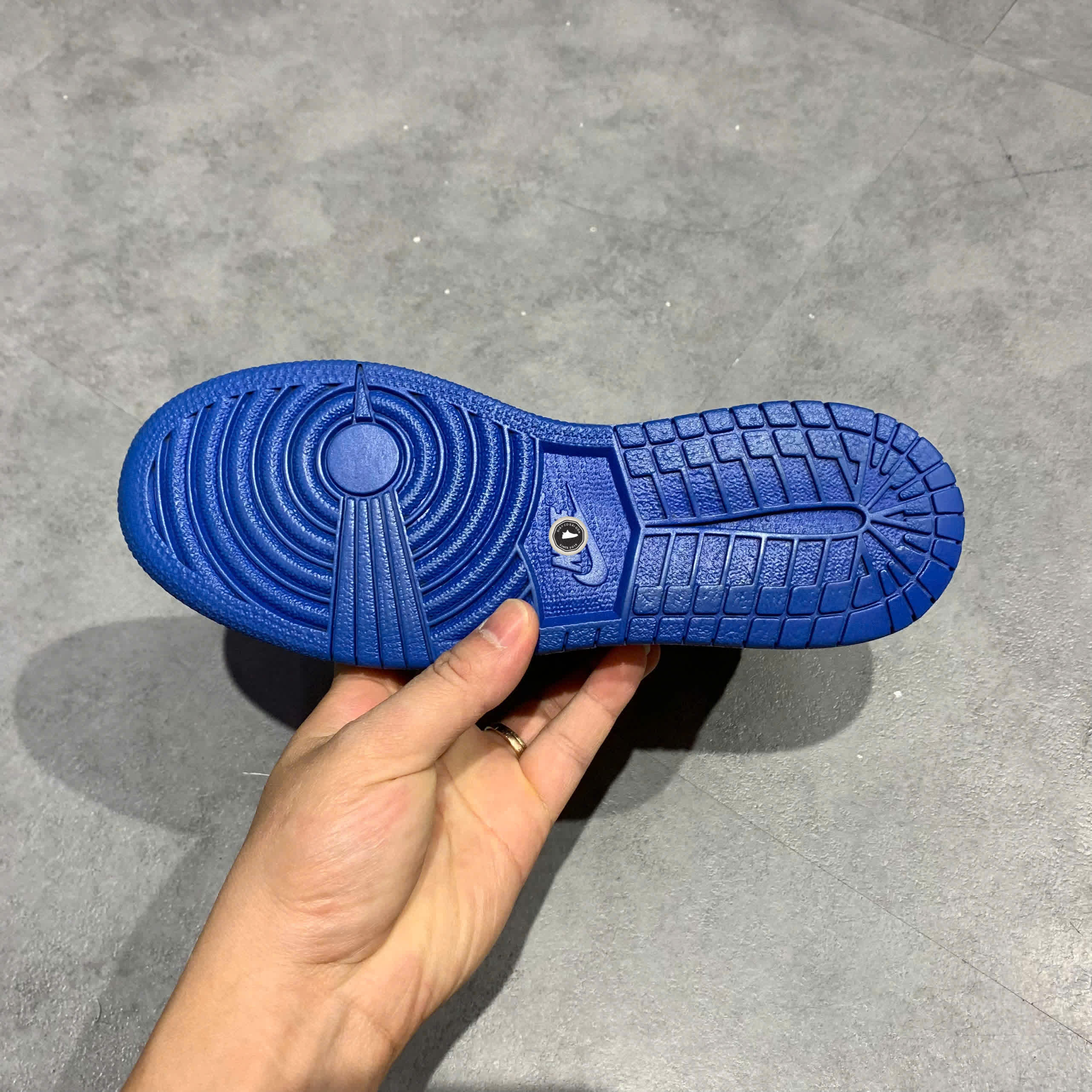 AIR JORDAN 1 RETRO HIGH OG “ROYAL” 575441-007 SIZE 36.5 GIÀY 2HAND CHÍNH HÃNG PVN20138