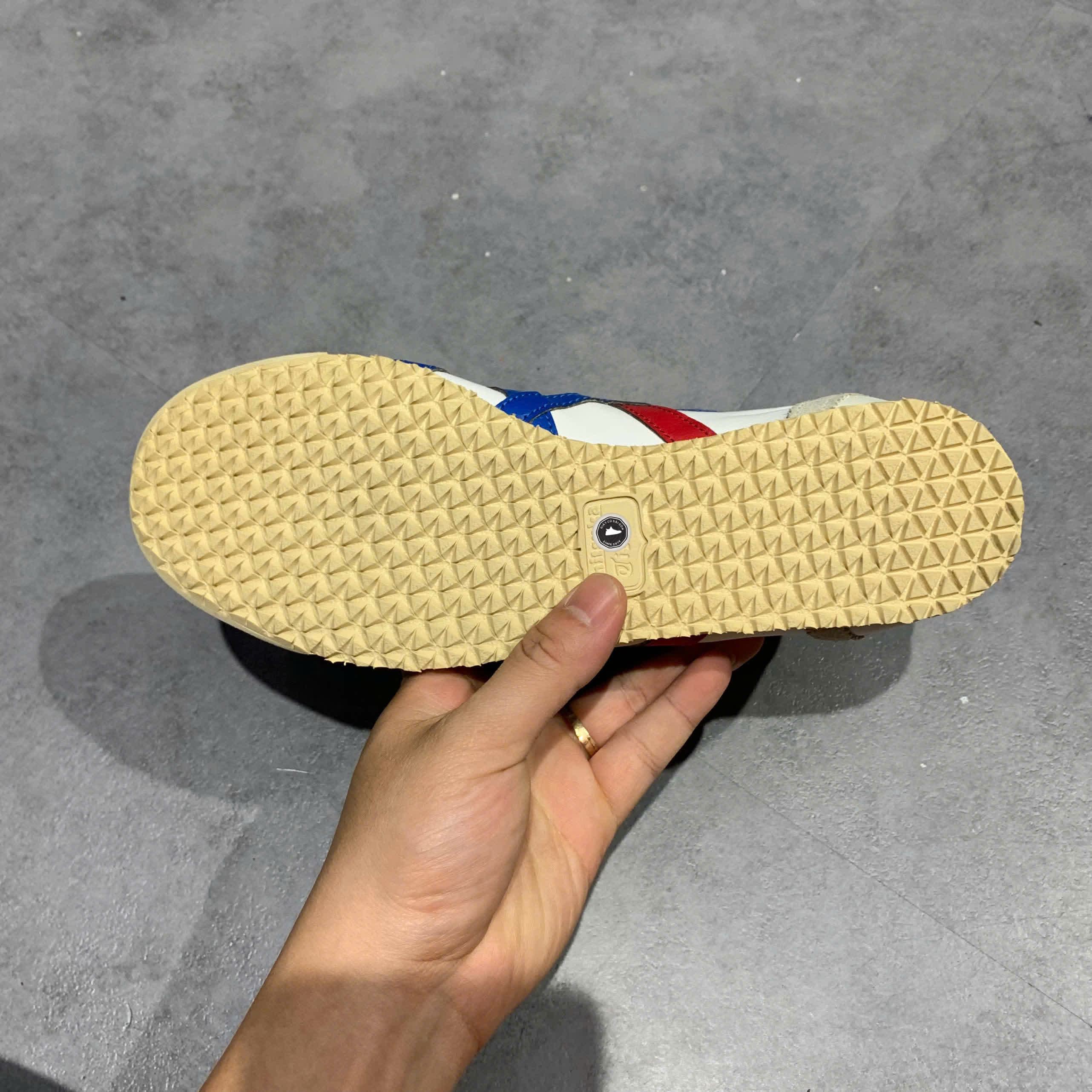 ONITSUKA TIGER MEXICO MID RUNNER DL409 SIZE 39.5 GIÀY 2HAND CHÍNH HÃNG PVN20246