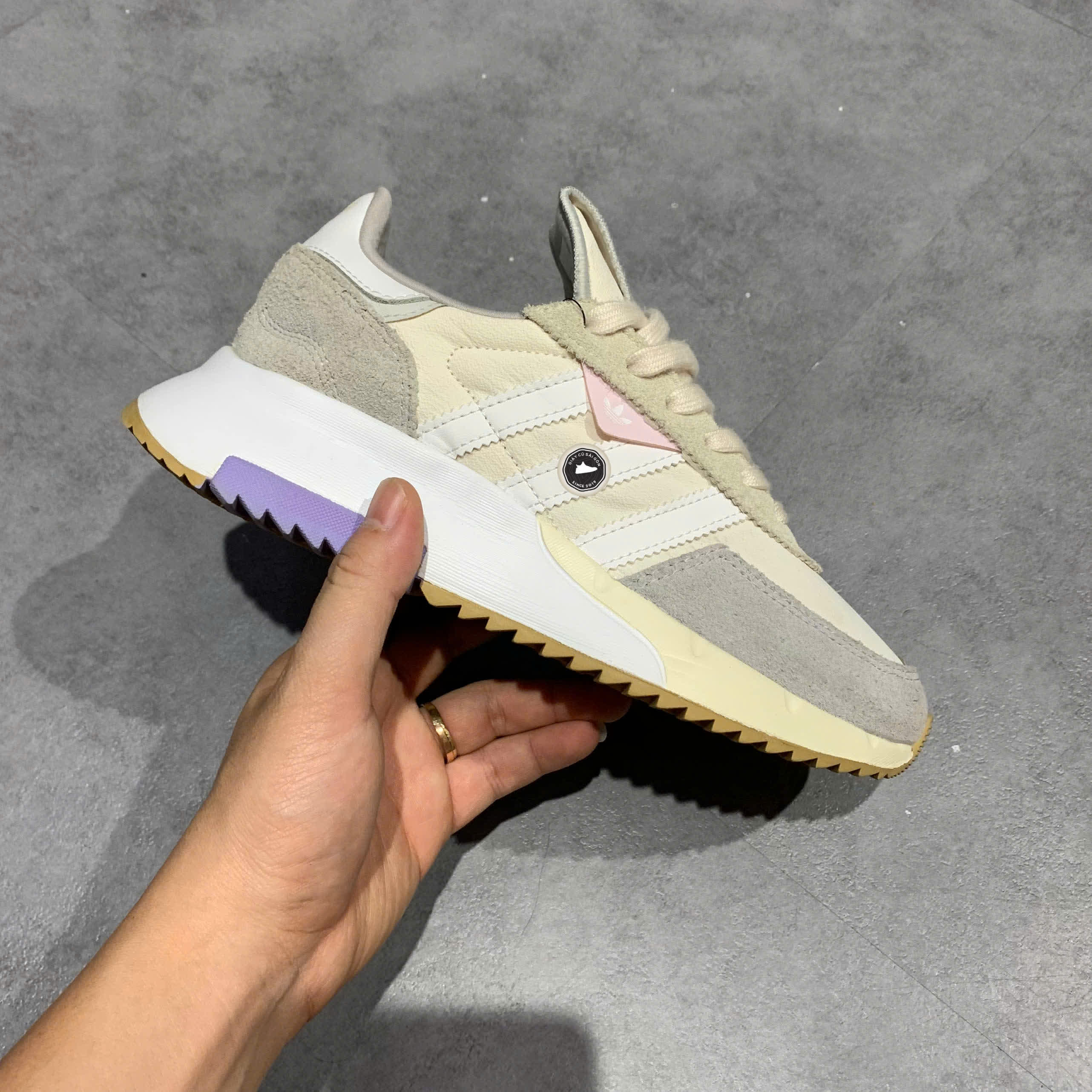 ADIDAS RETROPY F2 ‘WHITE LIGHT PURPLE’ GW8275 SIZE 37 GIÀY 2HAND CHÍNH HÃNG PVN20242