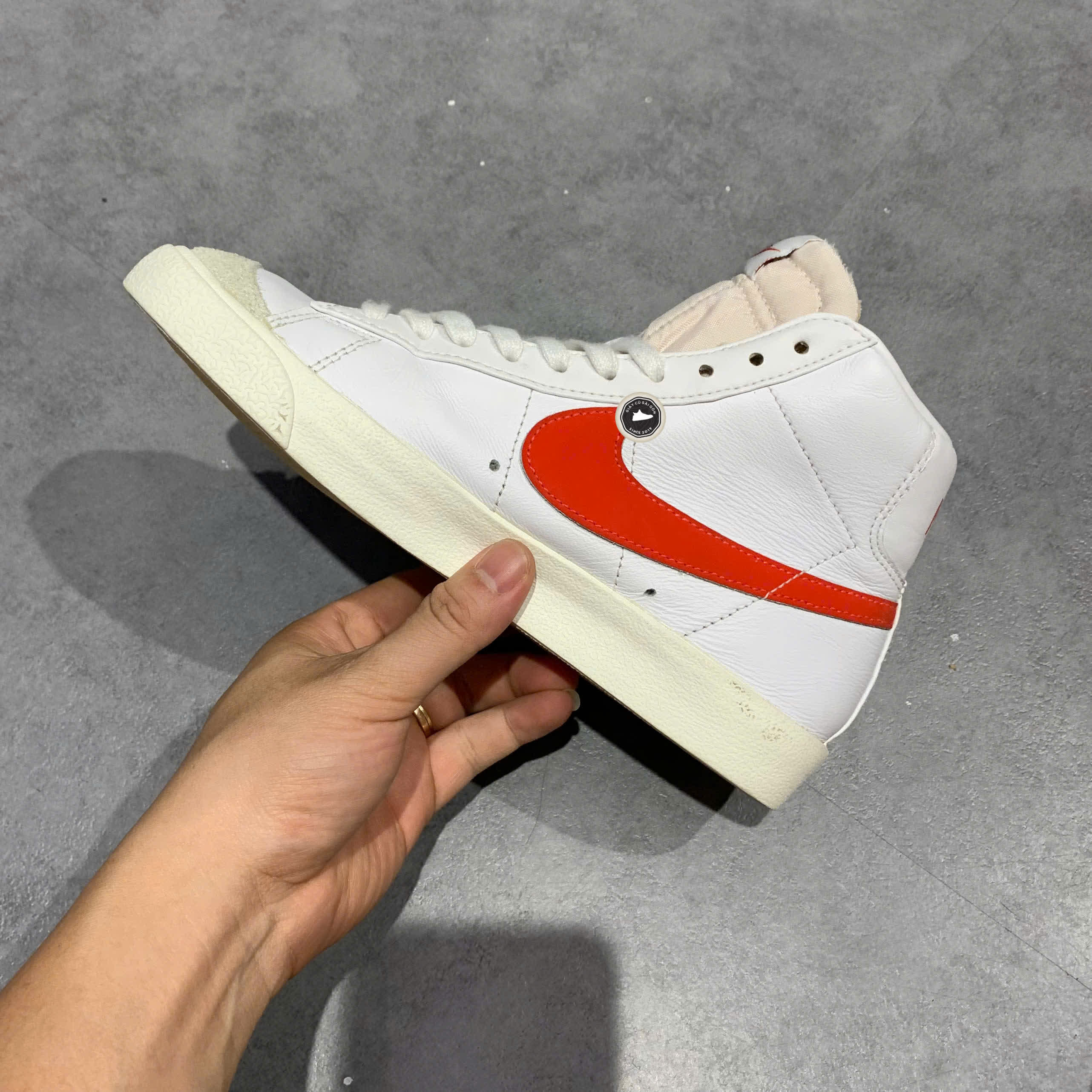 NIKE BLAZER MID ’77 HABANERO RED CZ1055-101 SIZE 37.5 GIÀY 2HAND CHÍNH HÃNG PVN20244