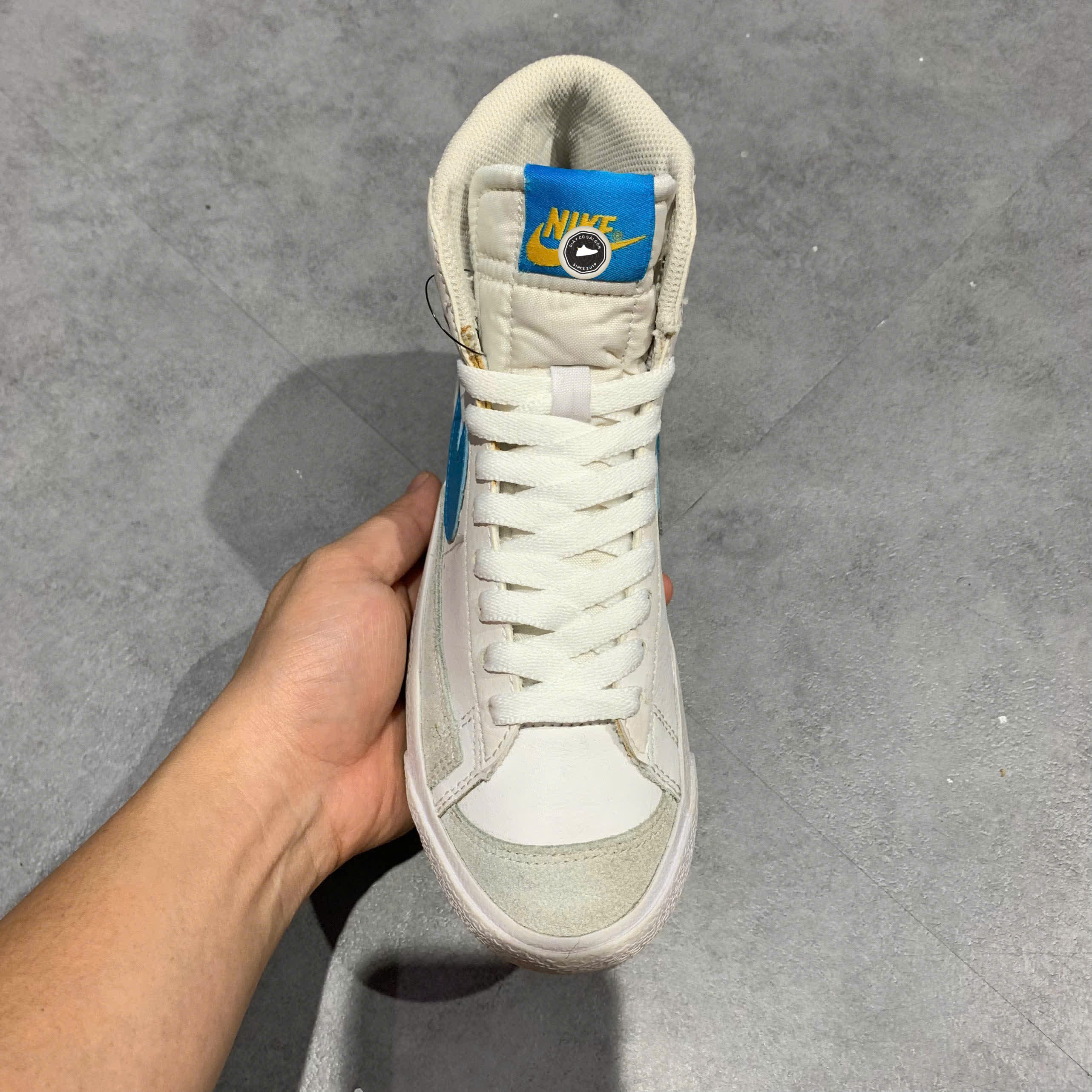 NIKE BLAZER MID ’77 WHITE LASER BLUE DA4086-107 SIZE 36.5 GIÀY 2HAND CHÍNH HÃNG PVN20241