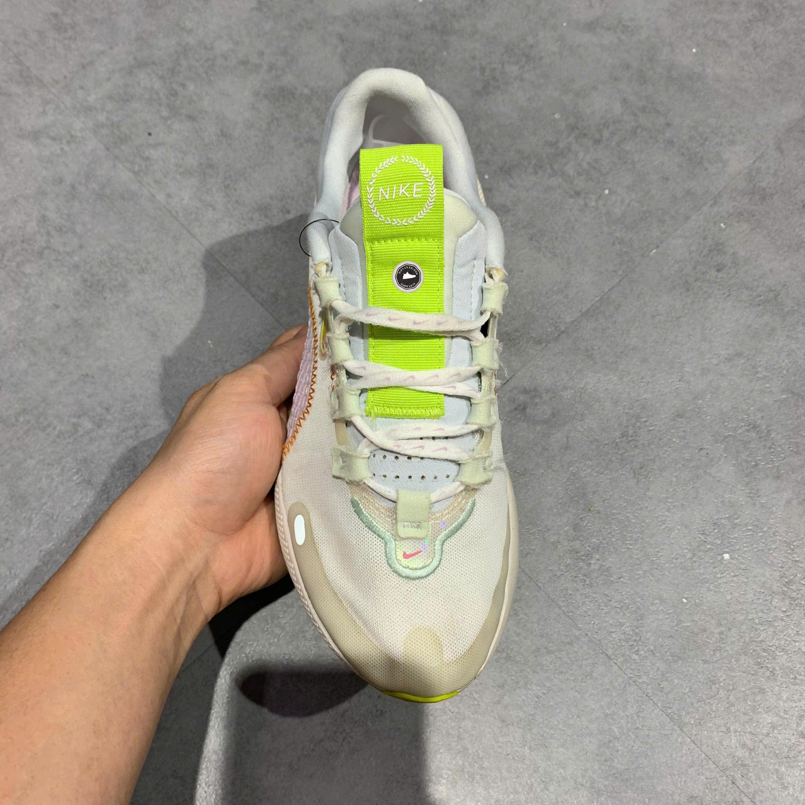 NIKE REACT ESCAPE RUN DN2652-100 SIZE 38 GIÀY 2HAND CHÍNH HÃNG PVN20206