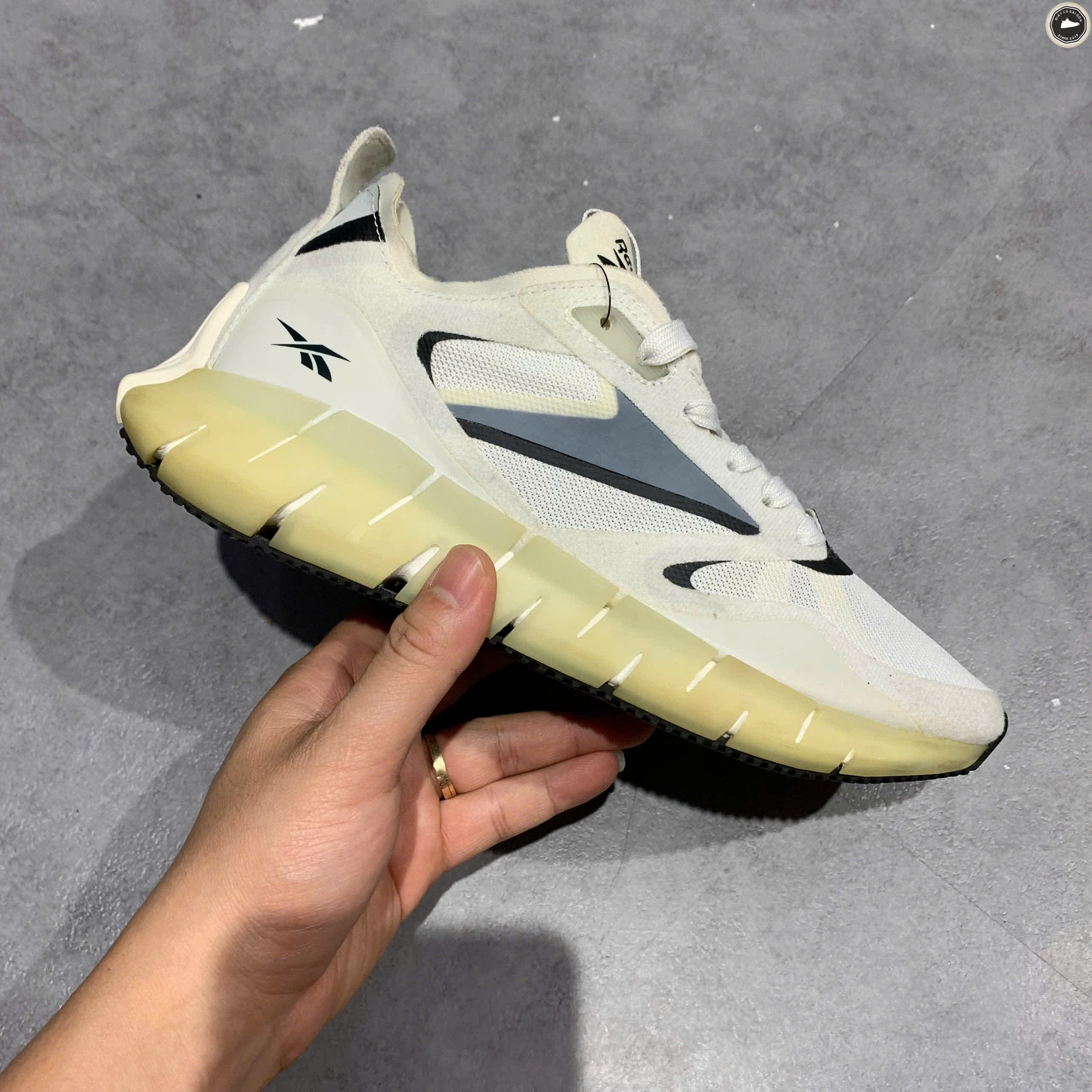 REEBOK ZIG KINETICA HORIZON FW5302 SIZE 37.5 GIÀY 2HAND CHÍNH HÃNG PVN20208