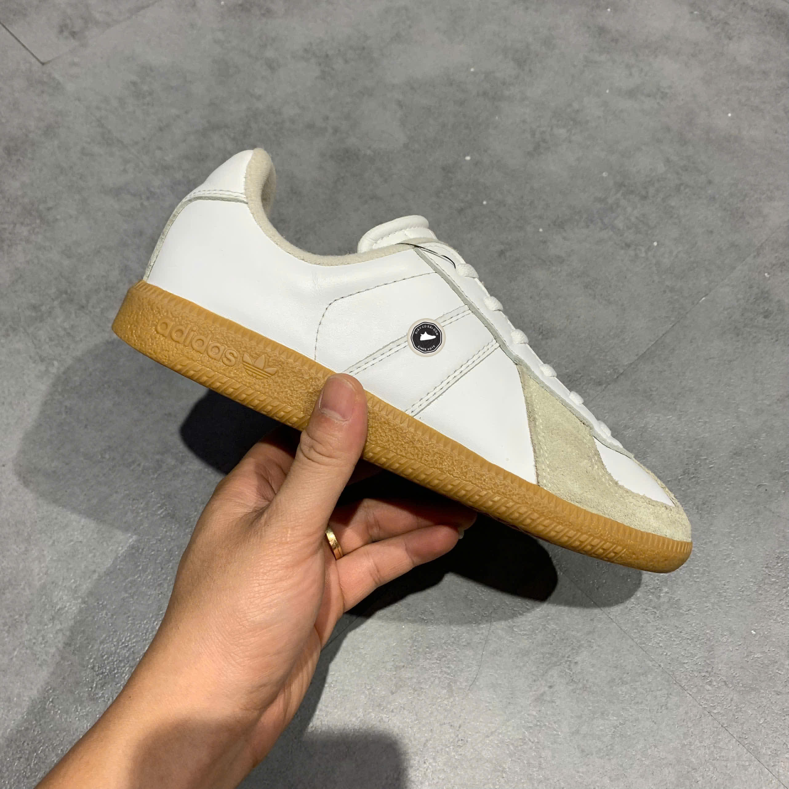 ADIDAS BW ARMY FOOTWEAR WHITE BZ0579 SIZE 36 2/3 GIÀY 2HAND CHÍNH HÃNG PVN20186