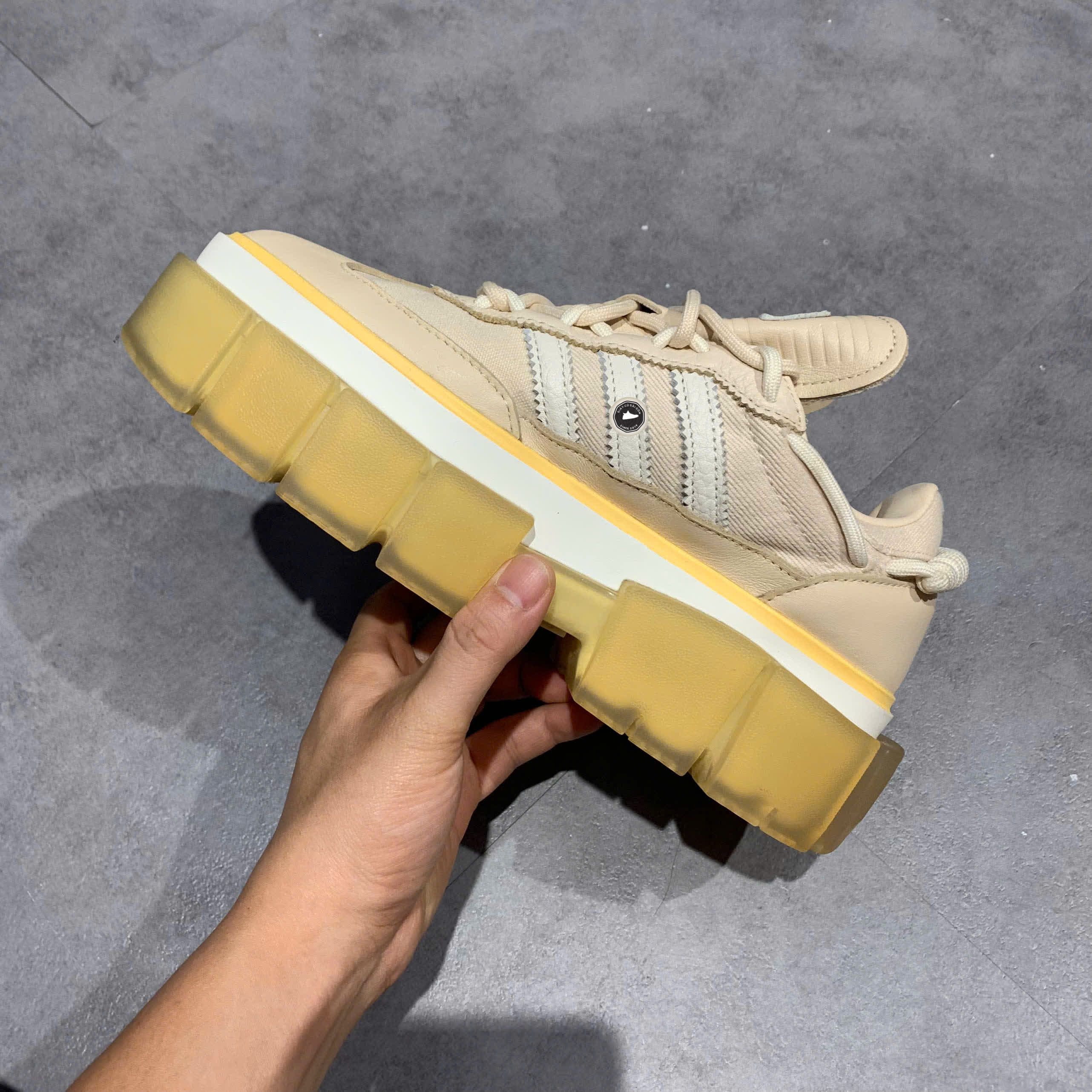 ADIDAS IVY PARK PYV702001 SIZE 38⅔ 20252 GIÀY 2HAND CHÍNH HÃNG PVN20252