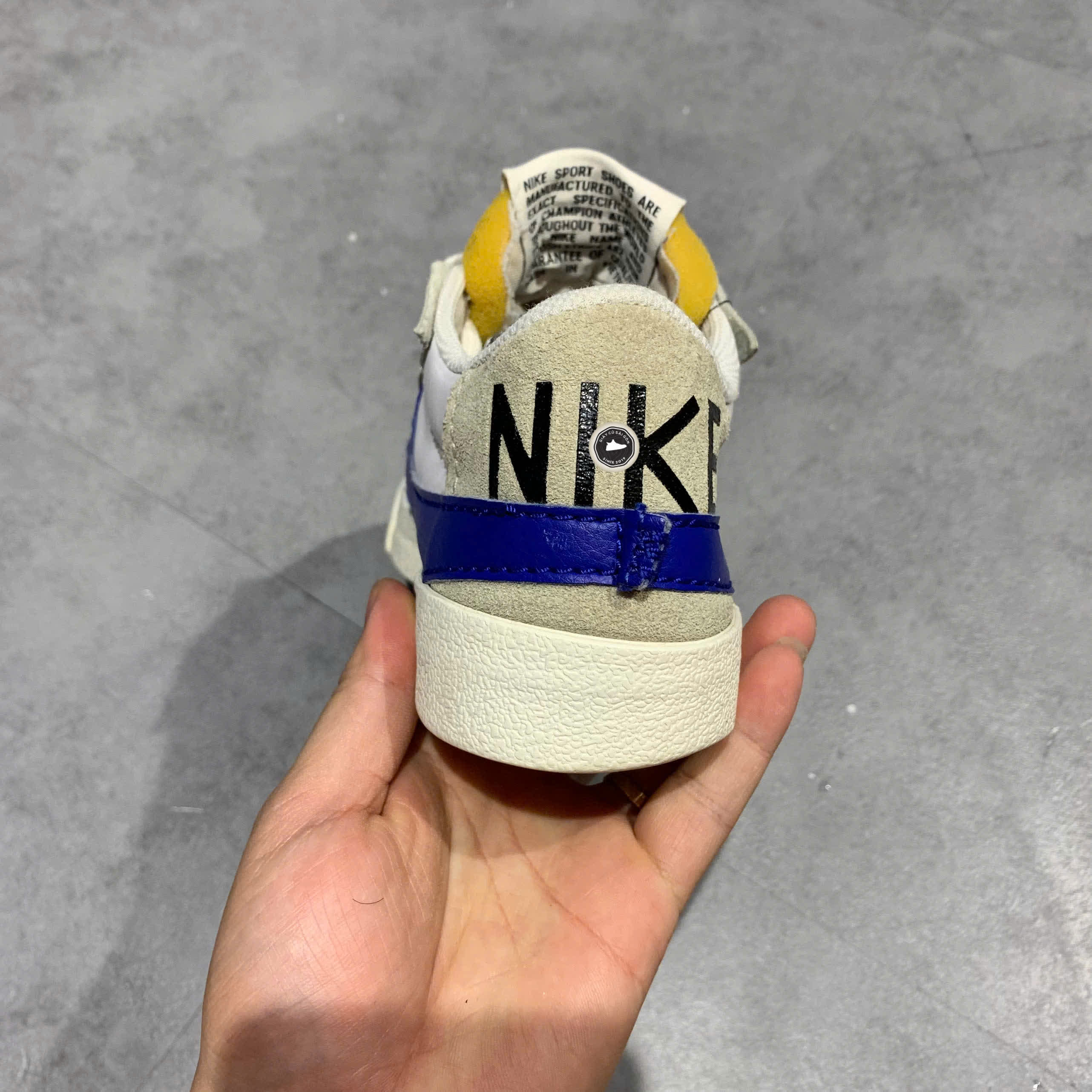 NIKE BLAZER LOW ’77 JUMBO “WHITE / OLD ROYAL” DQ8768-100 SIZE 42 ½ GIÀY 2HAND CHÍNH HÃNG PVN19972