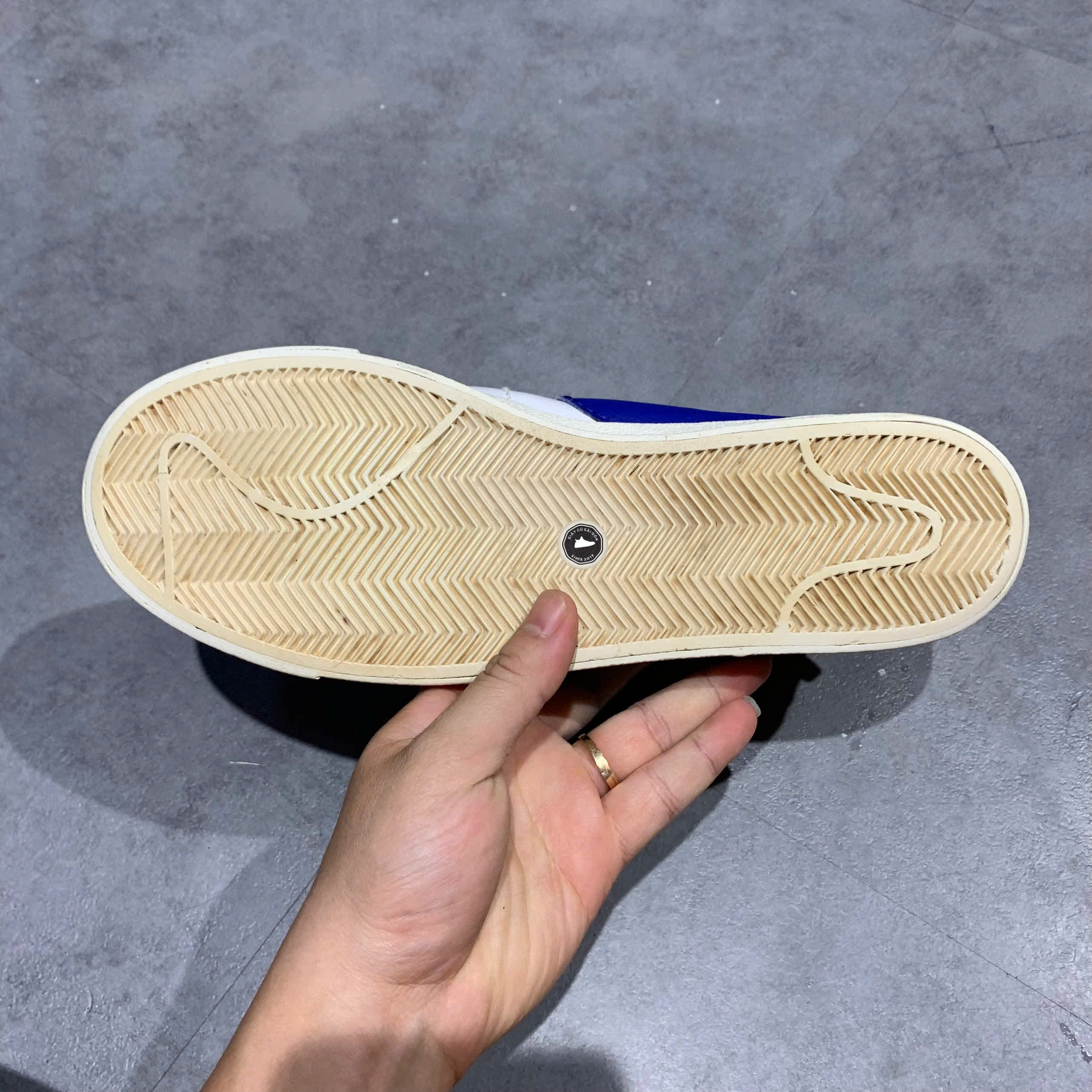 NIKE BLAZER LOW ’77 JUMBO “WHITE / OLD ROYAL” DQ8768-100 SIZE 42 ½ GIÀY 2HAND CHÍNH HÃNG PVN19972