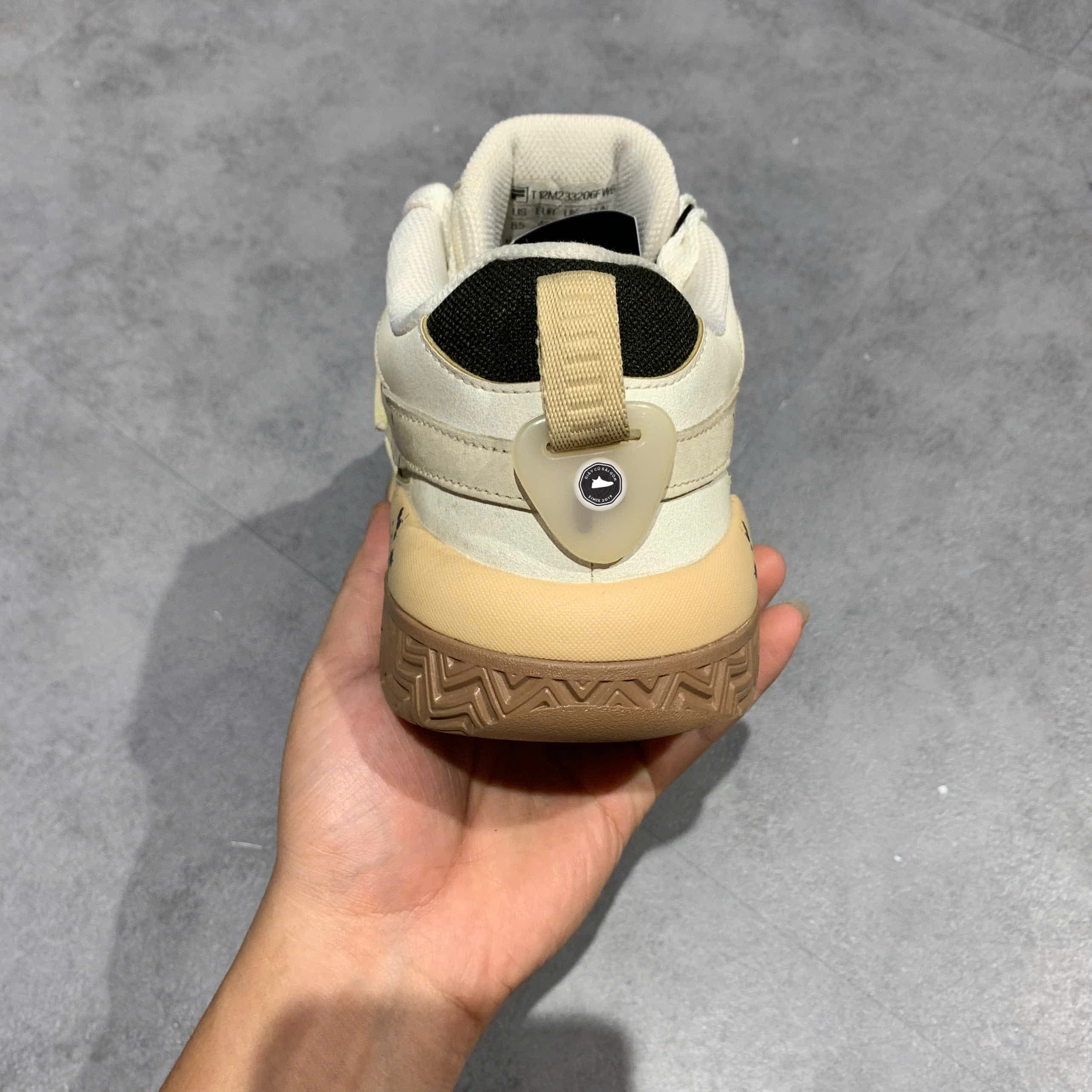 FILA FUSION ADE “WHITE / BROWN” T12M233206FWB SIZE 42 GIÀY 2HAND CHÍNH HÃNG PVN19988