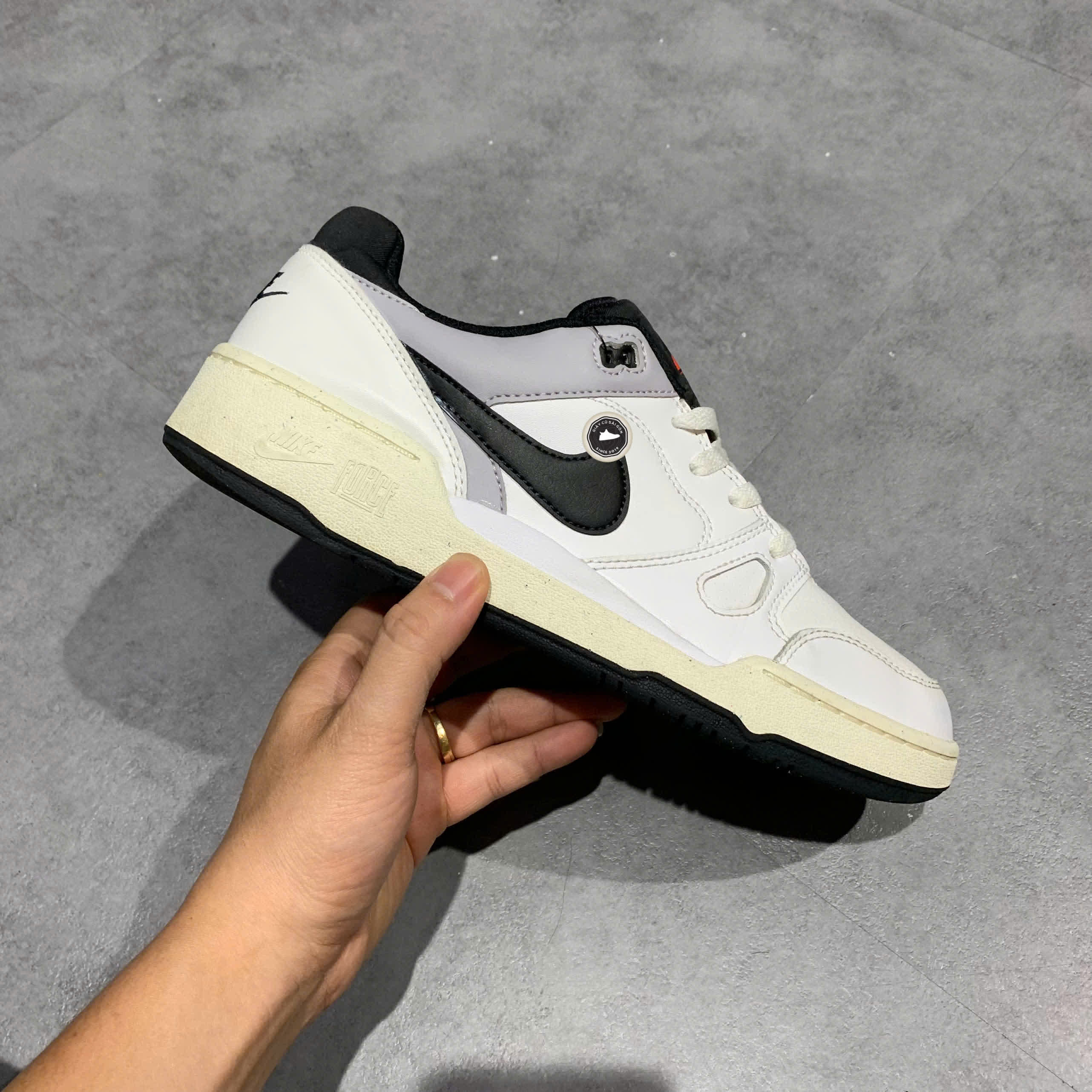 NIKE FULL FORCE LOW FB1362-101 SIZE 42 GIÀY 2HAND CHÍNH HÃNG PVN19965