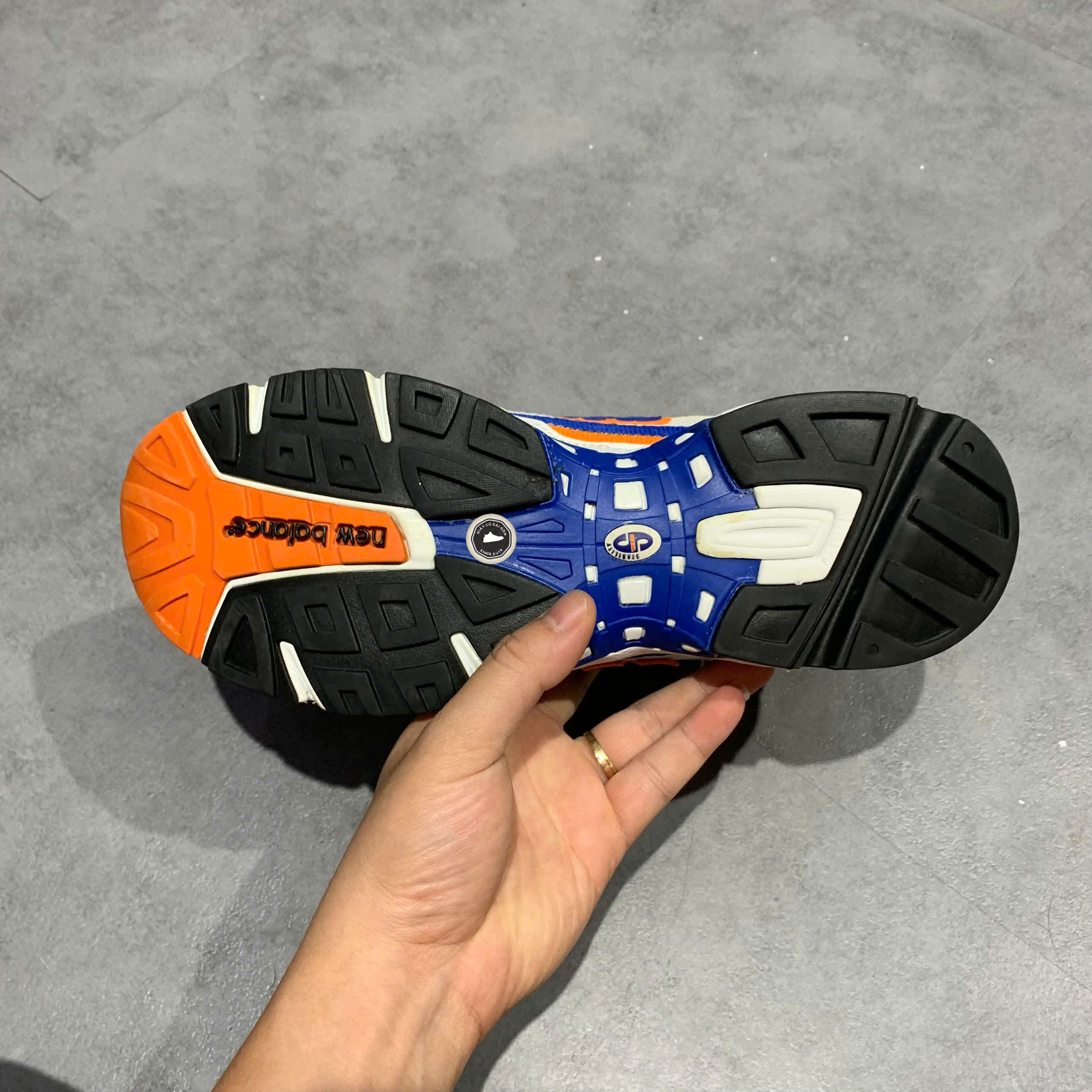 NEW BALANCE 827 ML827AAA SIZE 42.5 GIÀY 2HAND CHÍNH HÃNG PVN19997