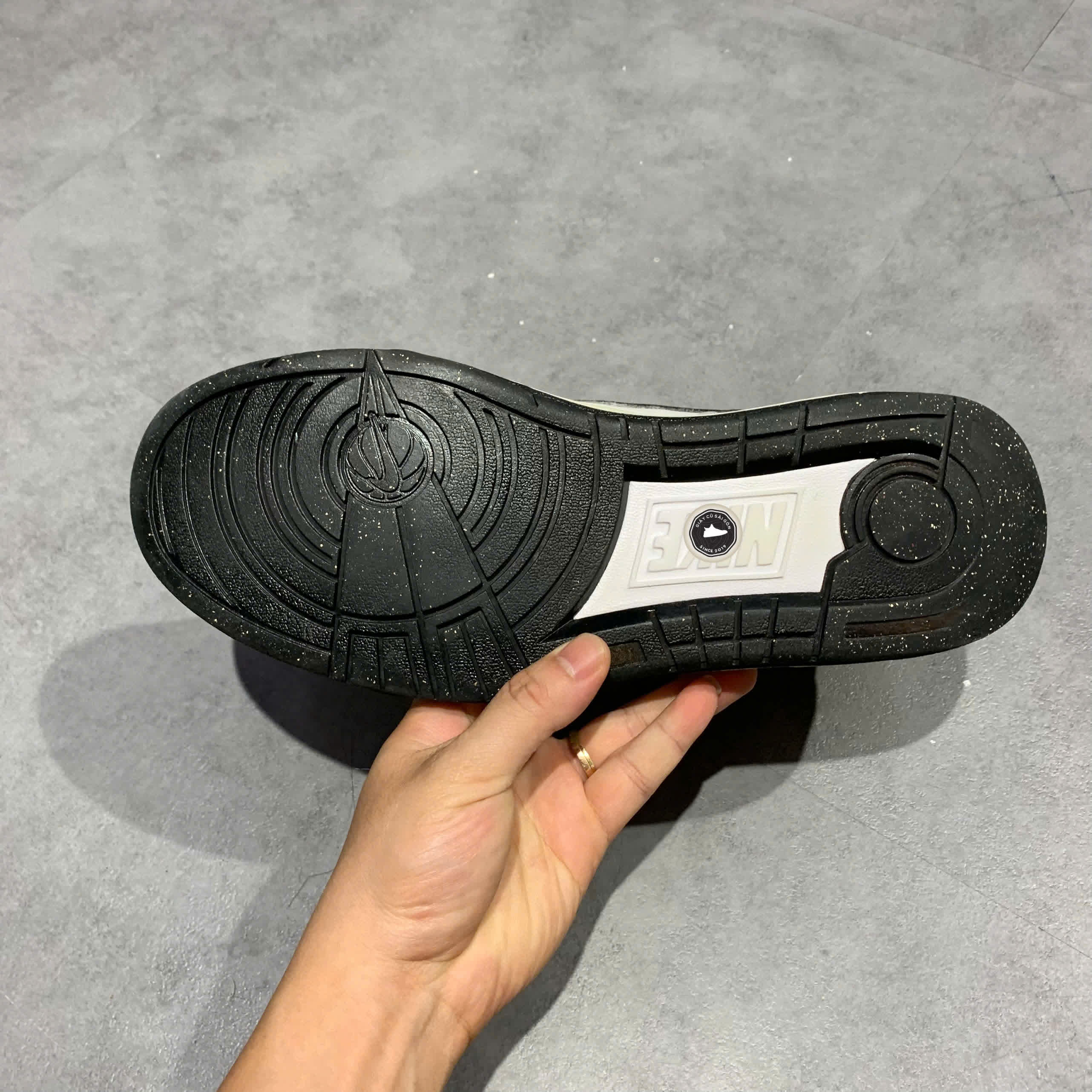 NIKE FULL FORCE LOW FB1362-101 SIZE 45 GIÀY 2HAND CHÍNH HÃNG PVN20073