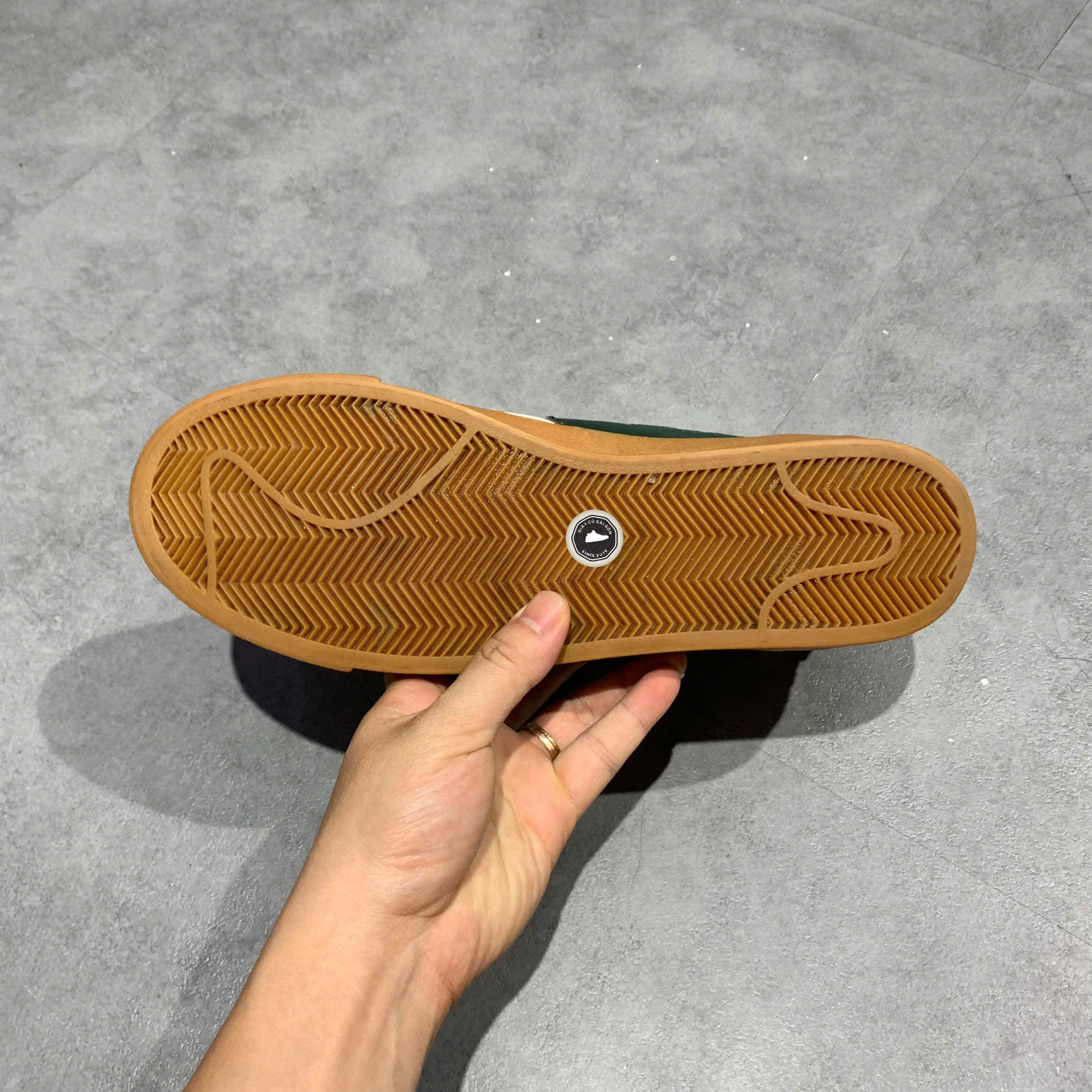 NIKE BLAZER LOW ’77 JUMBO ‘SAIL / PRO GREEN / GUM’ DR9865-101 SIZE 43 GIÀY 2HAND CHÍNH HÃNG PVN20014