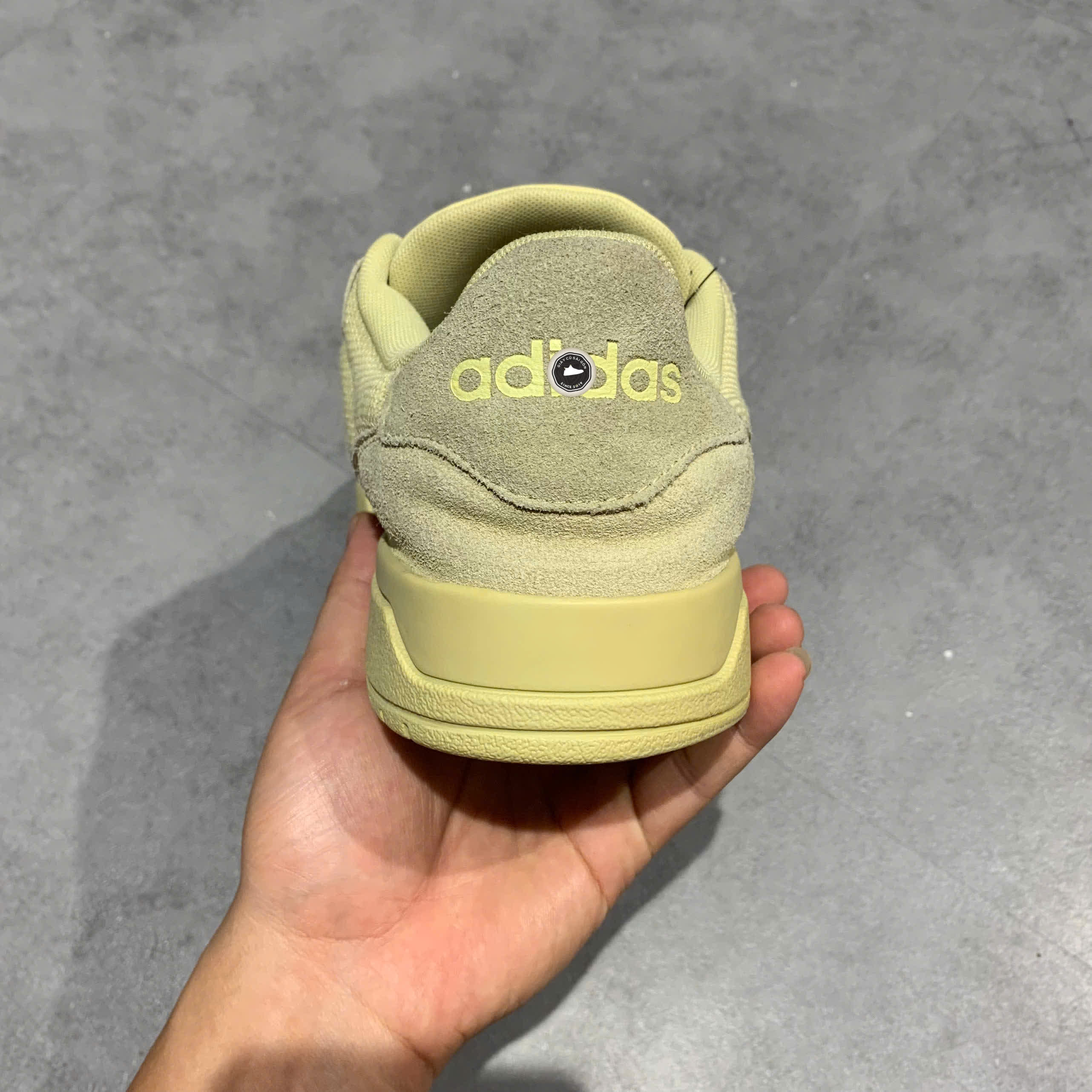 ADIDAS ENTRAP “BEIGE” JS3007 SIZE 42⅓ GIÀY 2HAND CHÍNH HÃNG PVN19957