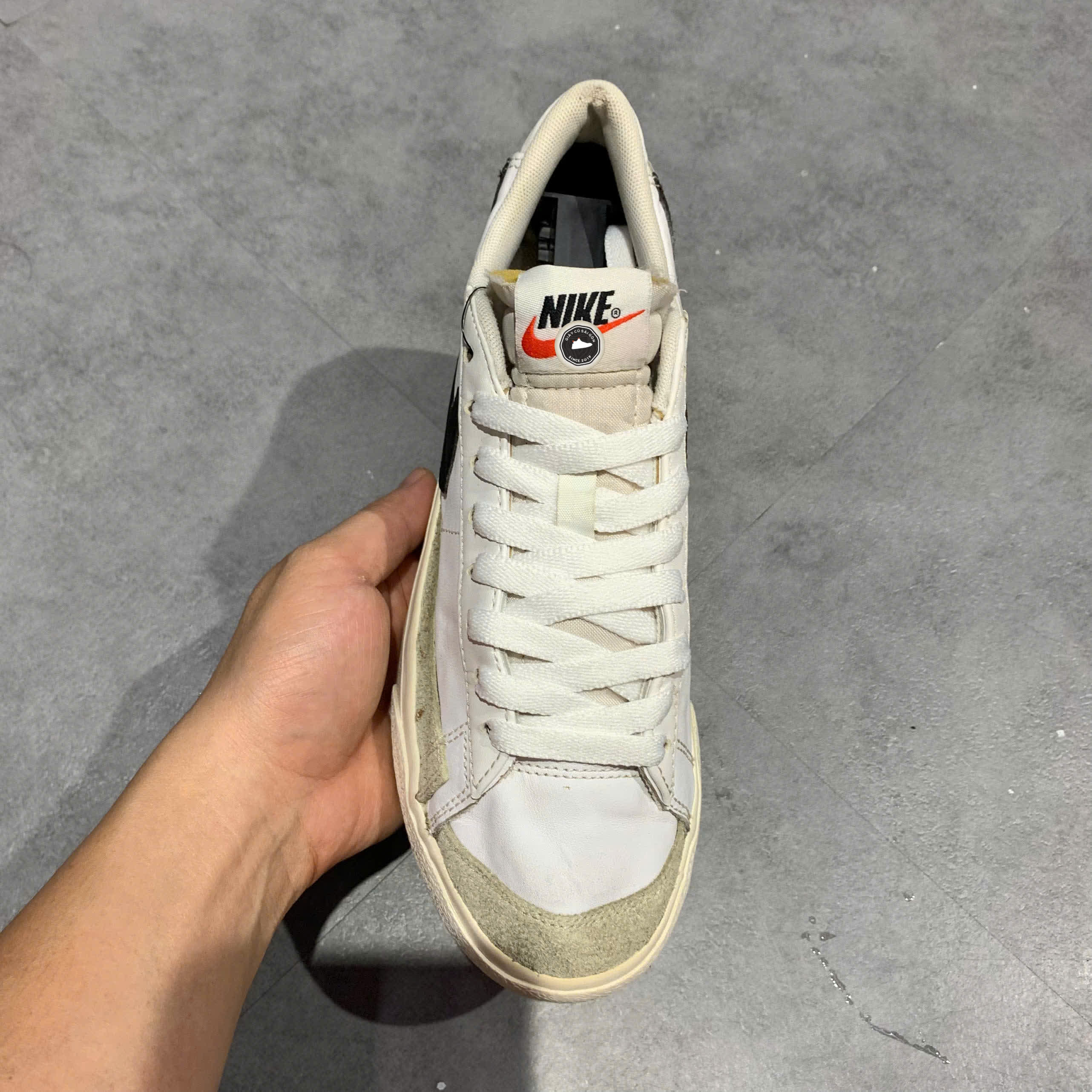 NIKE BLAZER LOW PLATFORM WHITE/BLACK DJ0292-101 SIZE 38.5 GIÀY 2HAND CHÍNH HÃNG PVN20212