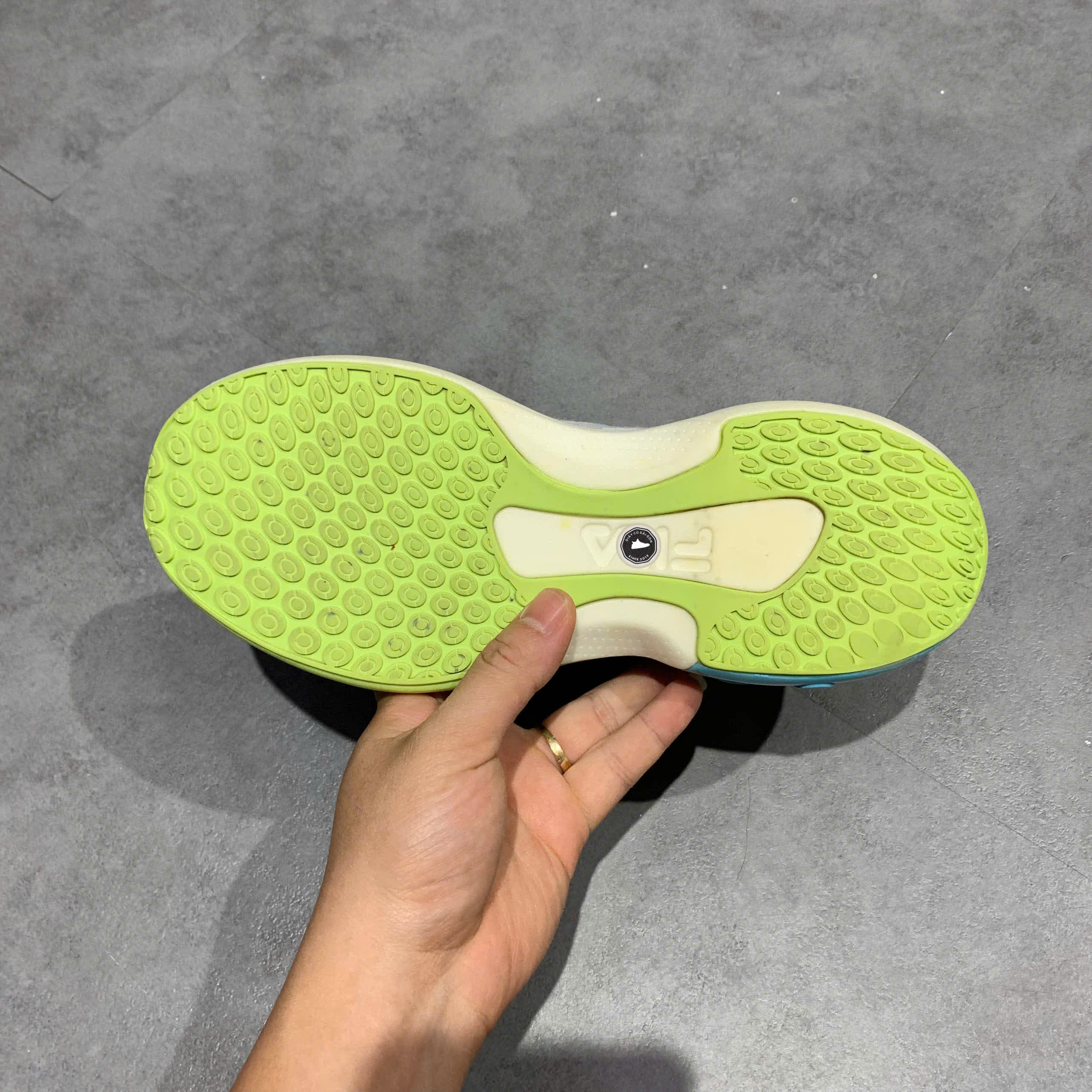 FILA CHẠY BỘ /LEO NÚI K15B222472PBL SIZE 40 GIÀY 2HAND CHÍNH HÃNG PVN20116