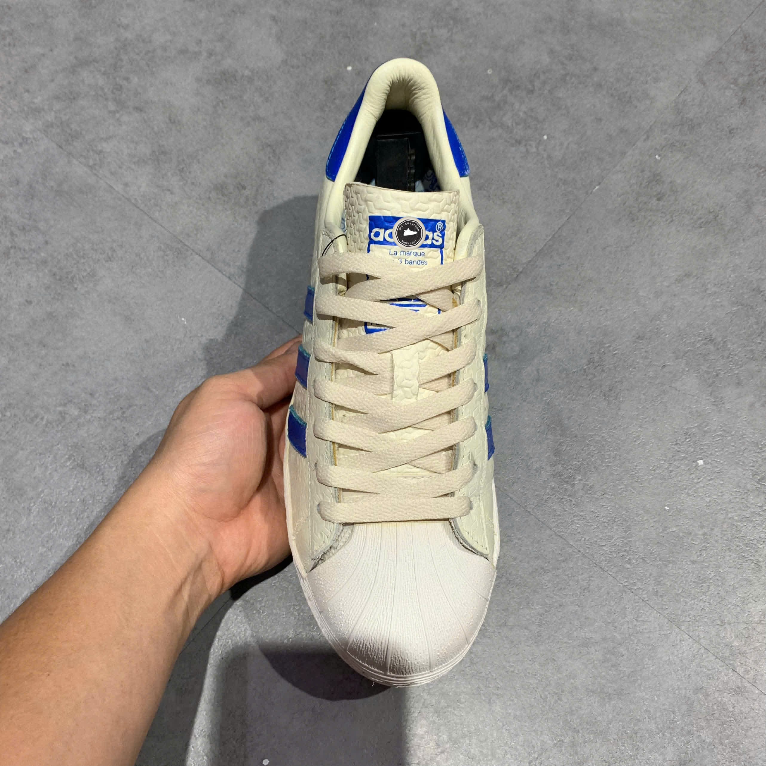 ADIDAS SUPERSTAR 82 “WHITE / BLUE BIRD / OFF WHITE” HQ6750 SIZE 40 2/3 GIÀY 2HAND CHÍNH HÃNG PVN20048