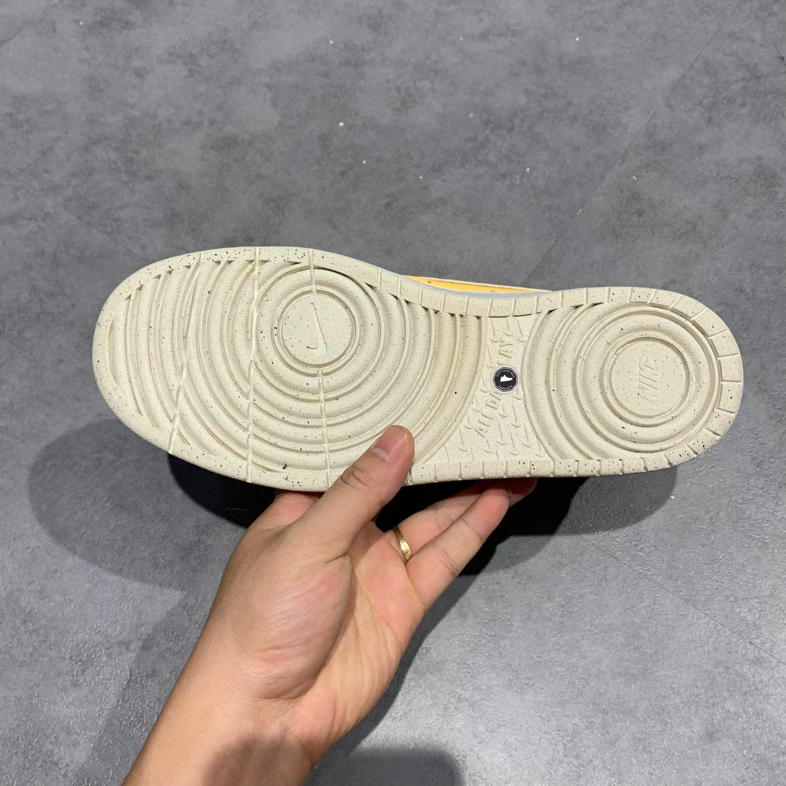 NIKE COURT BOROUGH LOW RECRAFT “PALE IVORY / MELON TINT” DV5456-107 SIZE 40 GIÀY 2HAND CHÍNH HÃNG PVN20095