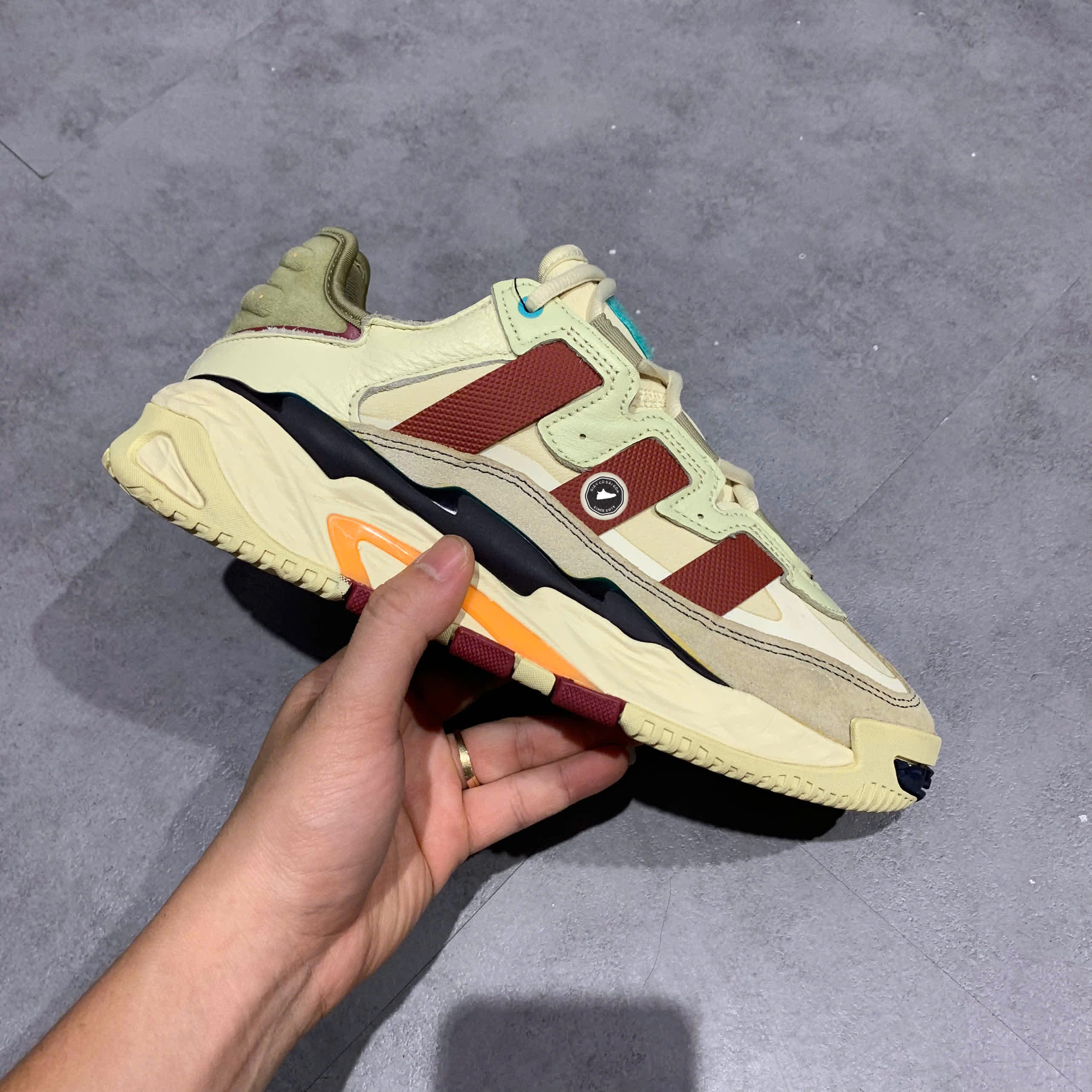 ADIDAS NITEBALL “SAND / WILD SEPIA / SHADOW NAVY” ID4088 SIZE 40 2/3 GIÀY 2HAND CHÍNH HÃNG PVN20043
