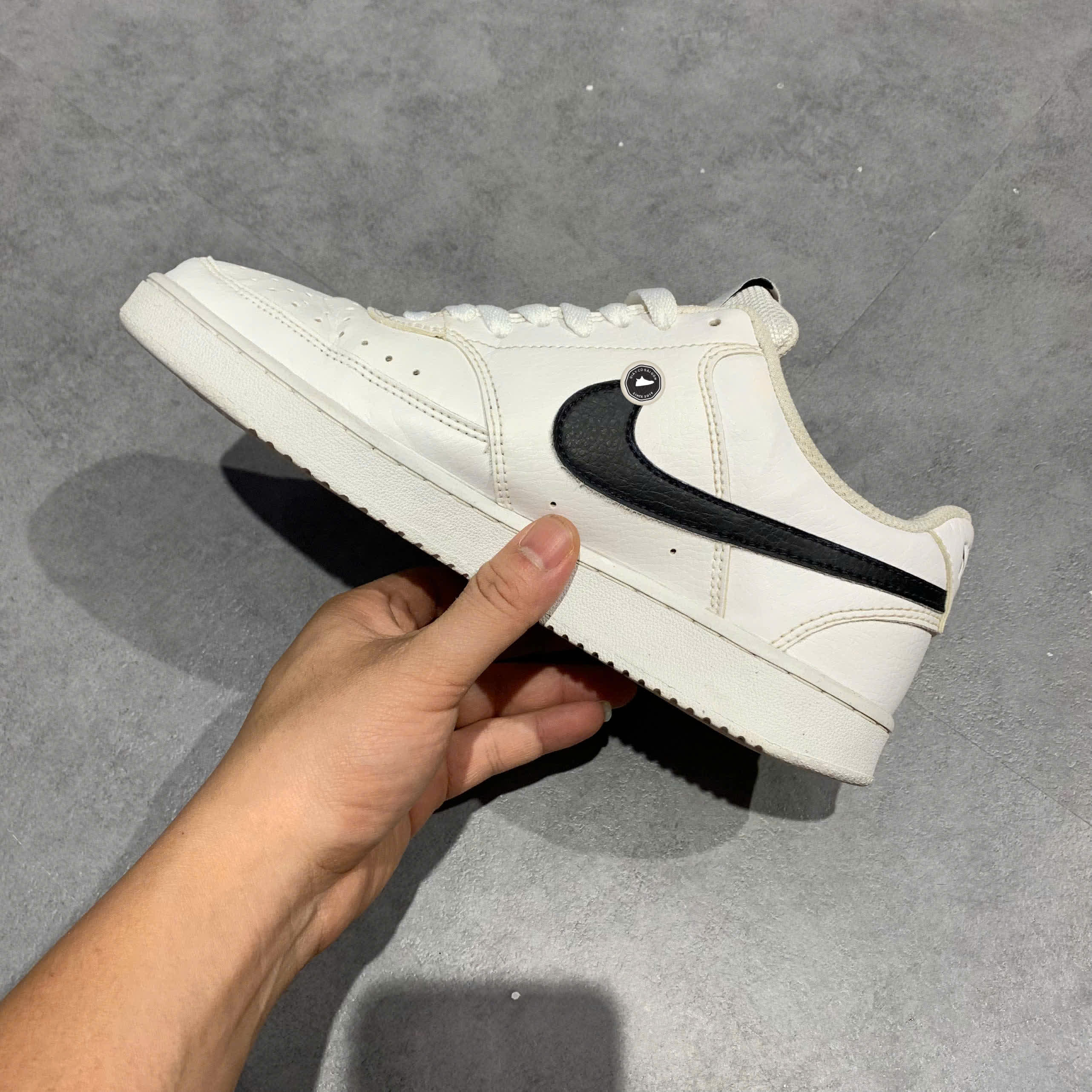 NIKE COURT VISION LOW NEXT NATURE DH2987-101 SIZE 40 GIÀY 2HAND CHÍNH HÃNG PVN20105