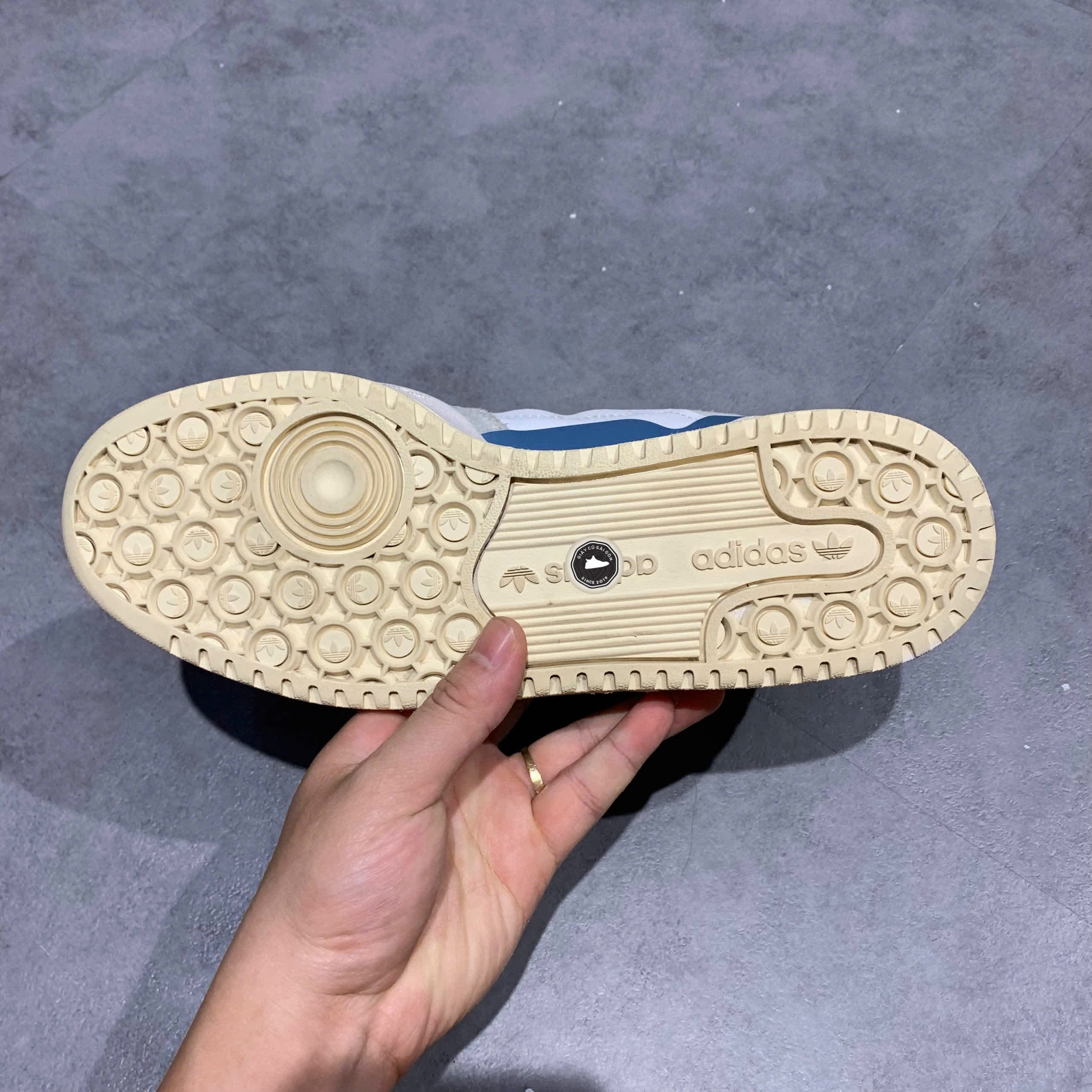 ADIDAS FORUM EXHIBIT LOW “WHITE / SKY TINT / CREAM WHITE” GW6348 SIZE 40 2/3 GIÀY 2HAND CHÍNH HÃNG PVN20093