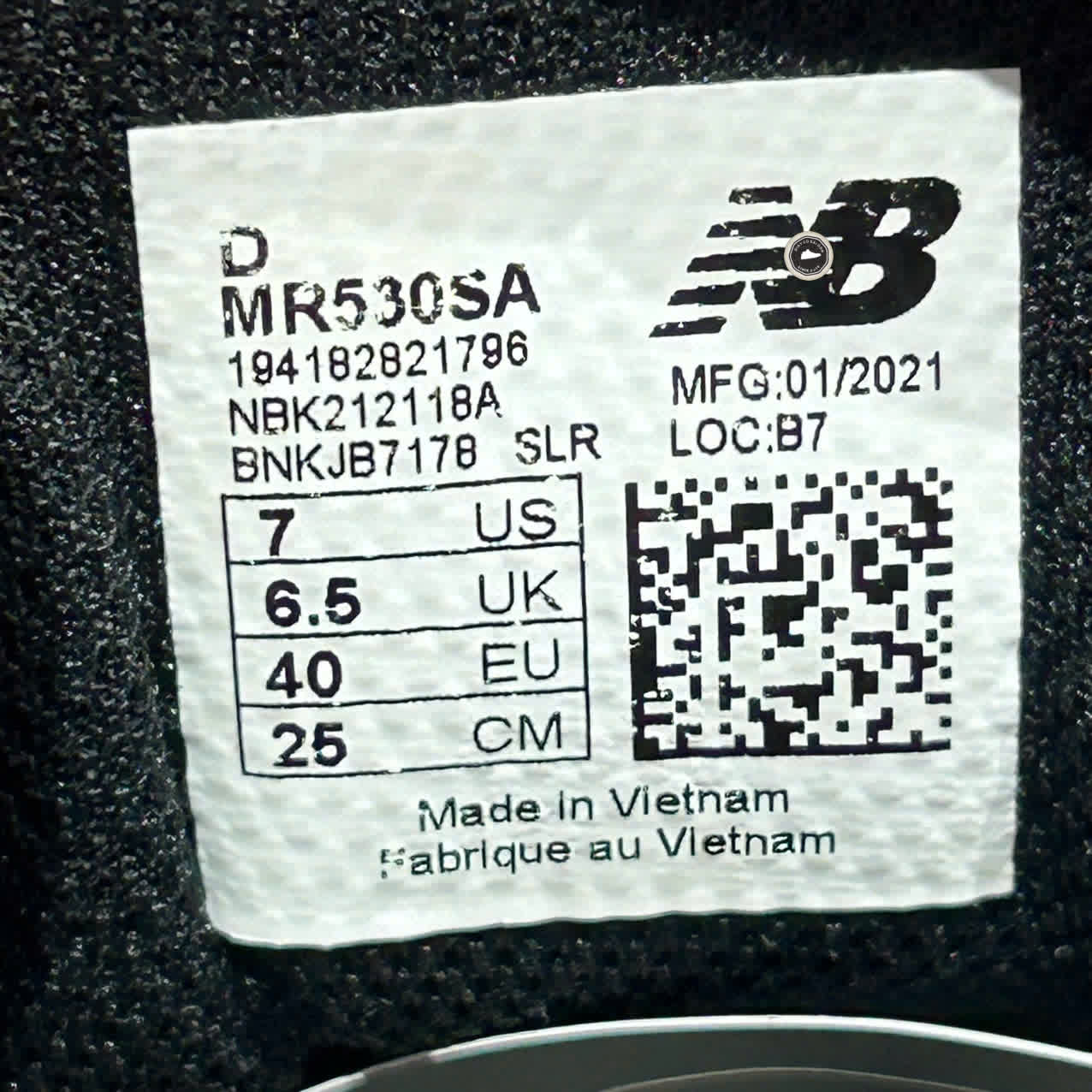 New Balance 530 ‘White Silver Red’ – MR530SA SIZE 40 Giày 2hand chính hãng PVN20300