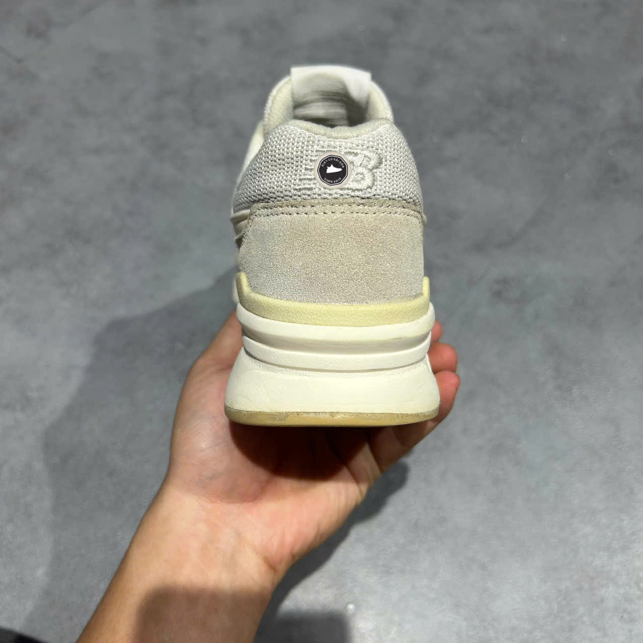 NEW BALANCE 997H ‘GREY WHITE’ CM997HCB SIZE 40.5 GIÀY 2HAND CHÍNH HÃNG PVN20332