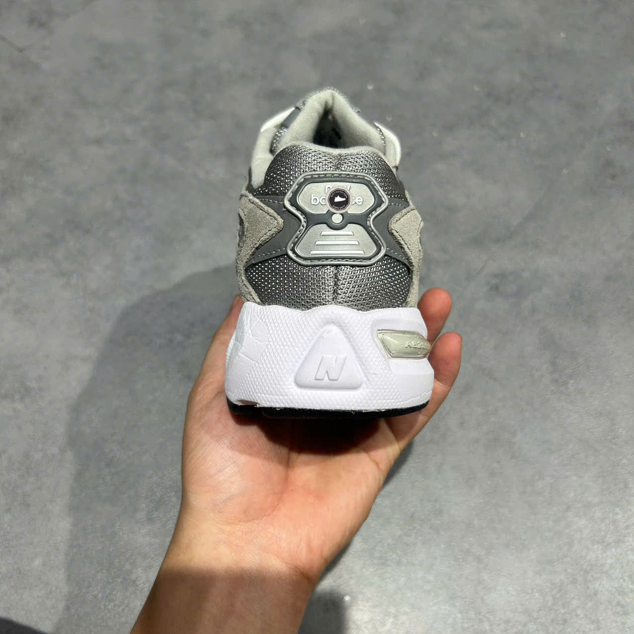 NEW BALANCE 725 ‘GREY’ ML725P SIZE 40 GIÀY 2HAND CHÍNH HÃNG PVN20361