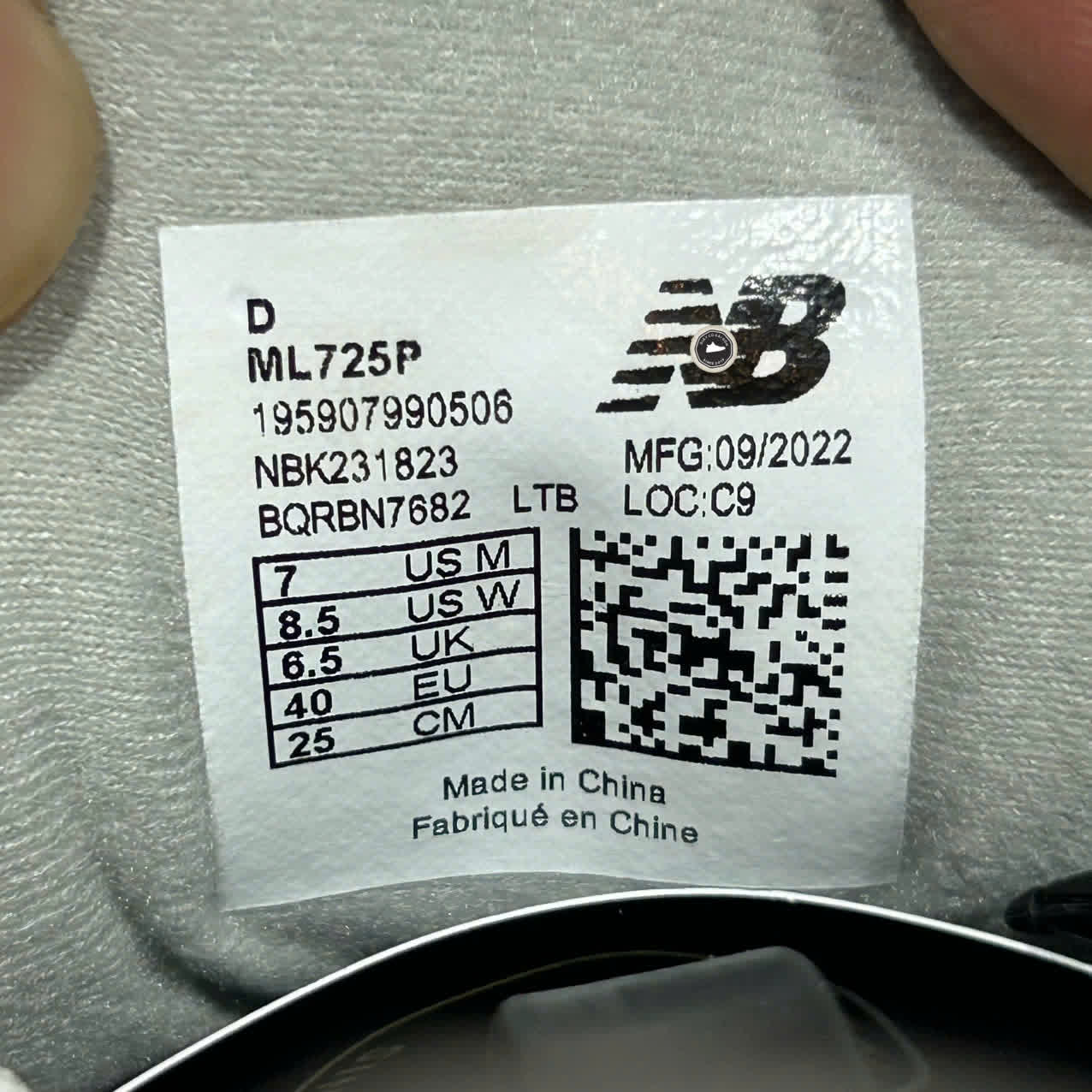 NEW BALANCE 725 ‘GREY’ ML725P SIZE 40 GIÀY 2HAND CHÍNH HÃNG PVN20361