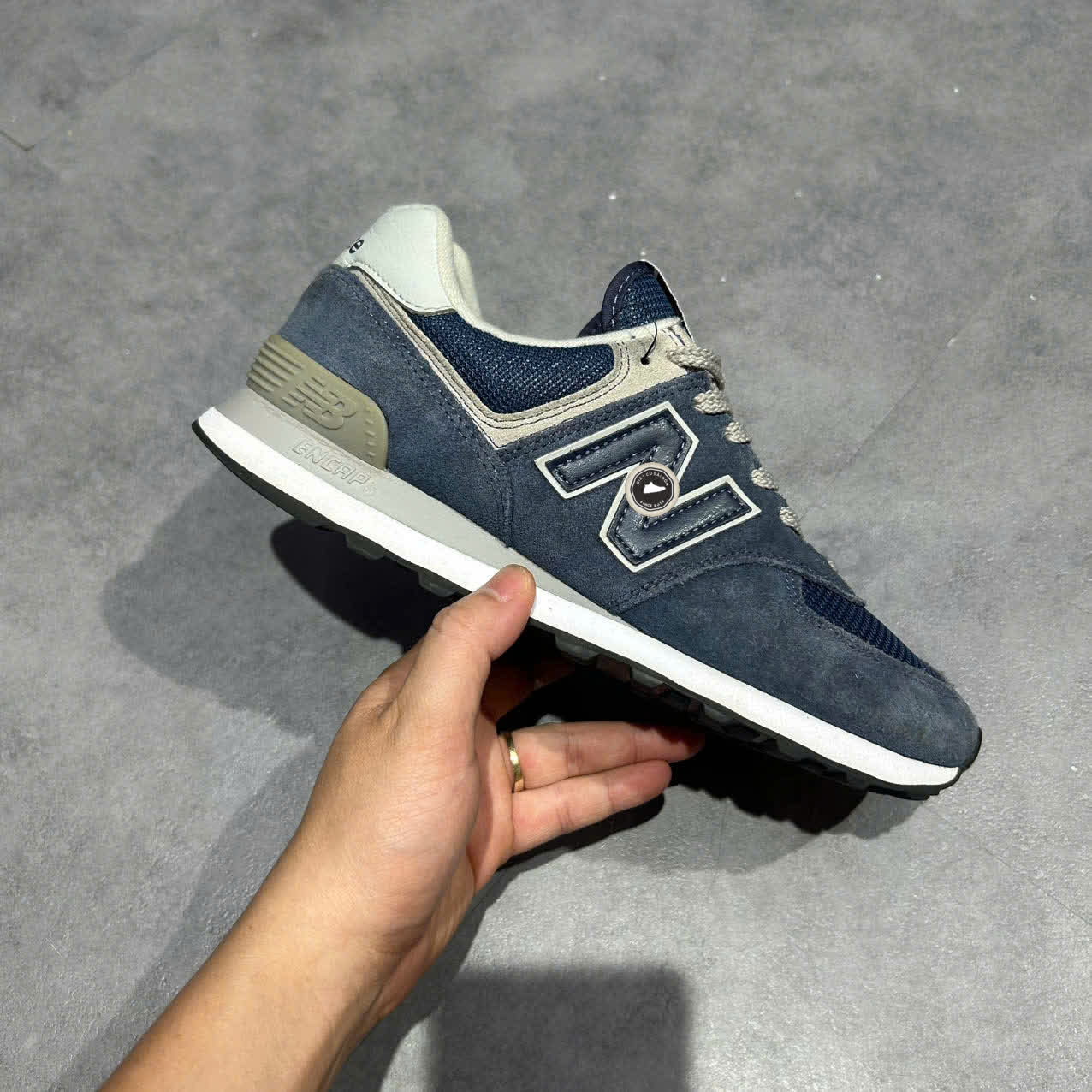 New Balance 574 ‘Navy’ – ML574EGN SIZE 41.5 Giày 2hand chính hãng PVN20364