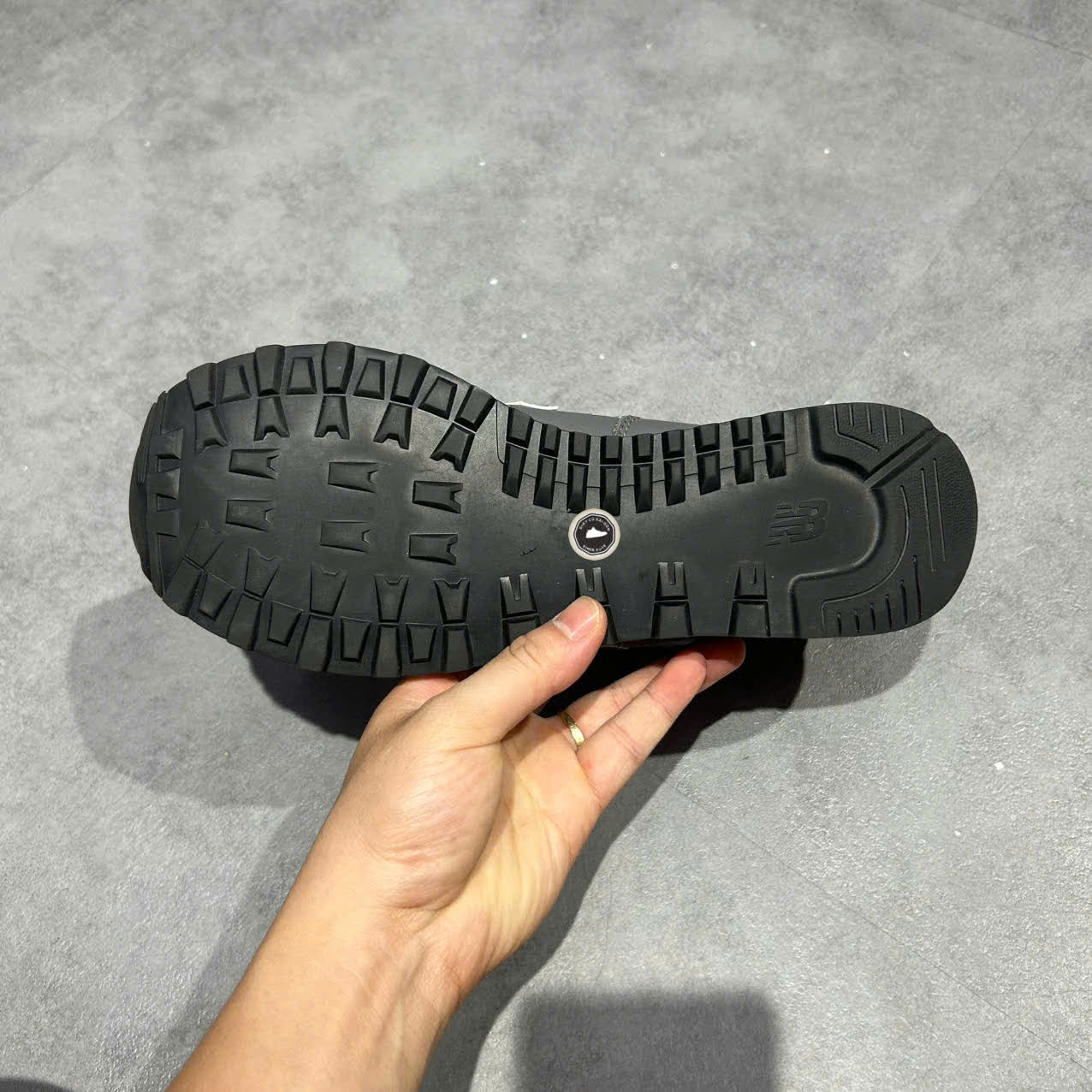 New Balance 574 ‘Grey’ – ML574LPC SIZE 41.5 Giày 2hand chính hãng PVN20364