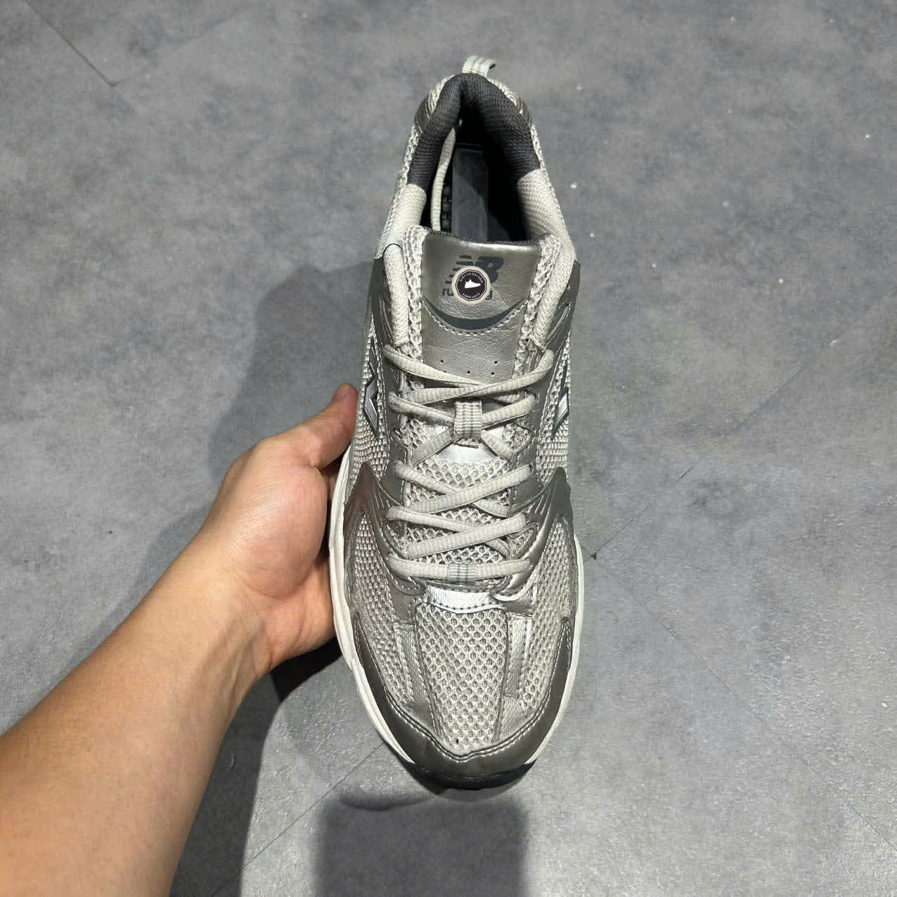 NEW BALANCE 530 ‘STEEL GREY’ MR530KA SIZE 42 GIÀY 2HAND CHÍNH HÃNG PVN20334