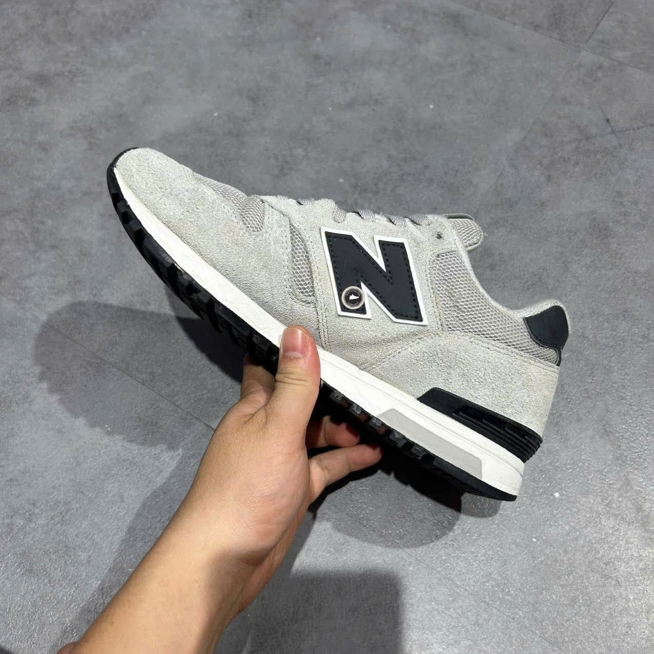 NEW BALANCE 565 'CLOUD GREY' ML565CLG SIZE 42 GIÀY 2HAND CHÍNH