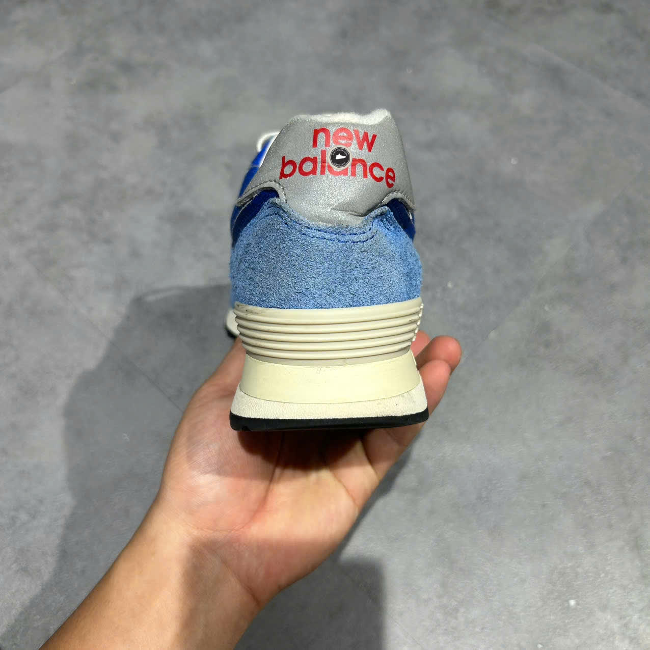 NEW BALANCE 574 ‘BLUE WHITE’ U574WL2 SIZE 42.5 GIÀY 2HAND CHÍNH HÃNG PVN20353