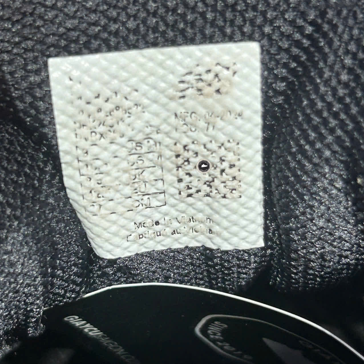 NEW BALANCE 860 V2 ‘BLACK/SILVER’ ML860XC SIZE 42.5 GIÀY 2HAND CHÍNH HÃNG PVN20304