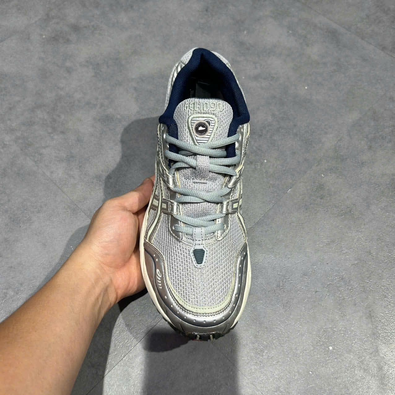 ASICS GEL 1090 'PIEDMONT GREY NAVY' 1203A241-020 SIZE 42 GIÀY 2HAND CHÍNH HÃNG PVN20268