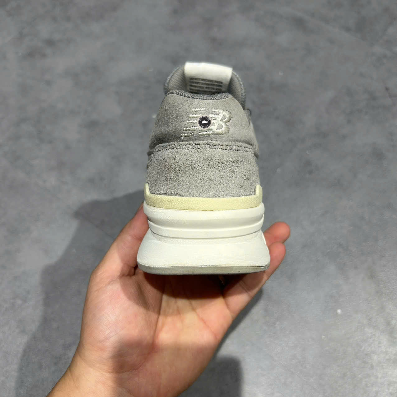 NEW BALANCE 997H 'SHADOW GREY' CM997HPH SIZE 42 GIÀY 2HAND CHÍNH HÃNG PVN20322