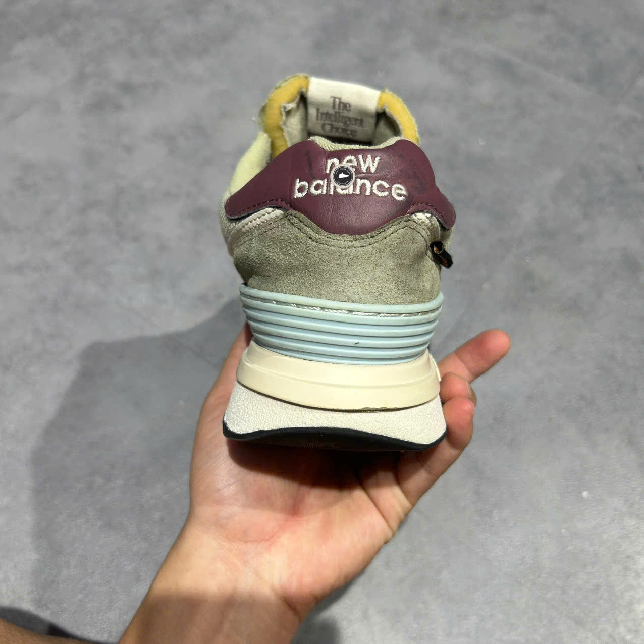 NEW BALANCE 574 ‘DEEP OLIVE BLUE’ U574LGGT SIZE 42.5 GIÀY 2HAND CHÍNH HÃNG PVN20349