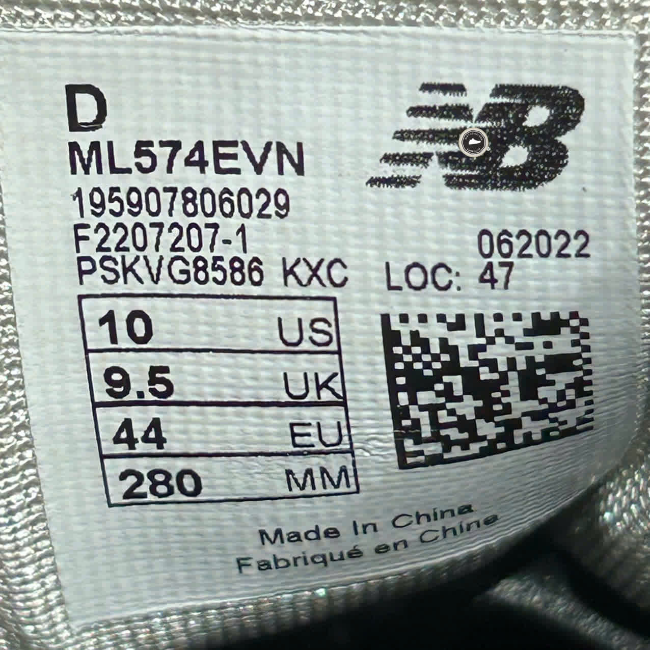 GIÀY NEW BALANCE 574 CLASSIC ‘CORE PACK NAVY’ ML574EVN SIZE 44 GIÀY 2HAND CHÍNH HÃNG PVN20315