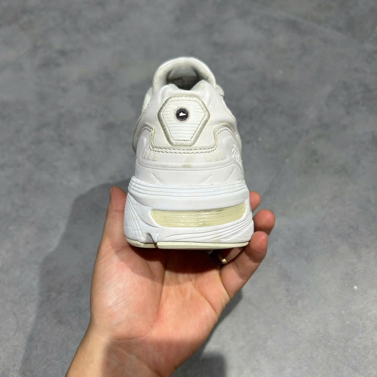 ASICS GEL-1090 ‘ALL WHITE’ 1023A063-100 SIZE 43.5 GIÀY 2HAND CHÍNH HÃNG PVN20270