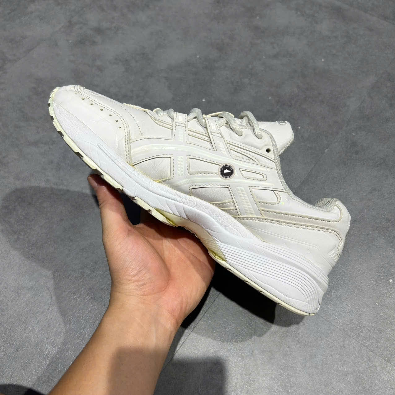 ASICS GEL-1090 ‘ALL WHITE’ 1023A063-100 SIZE 43.5 GIÀY 2HAND CHÍNH HÃNG PVN20270