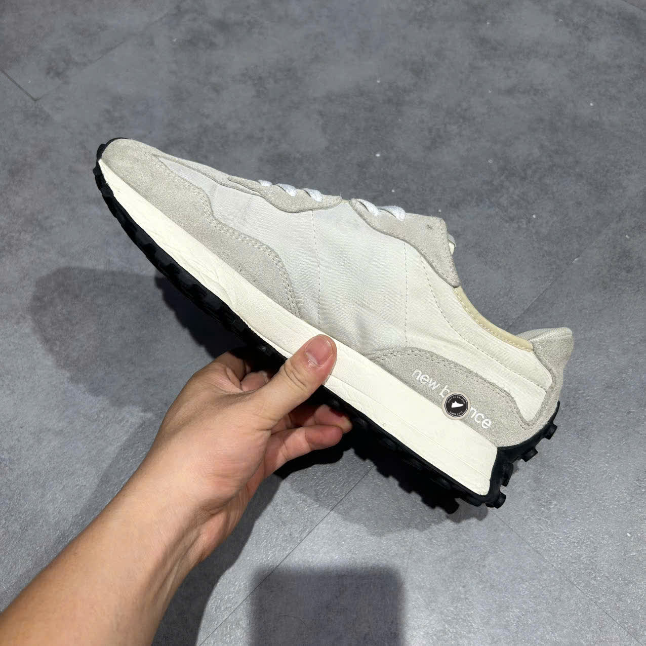 NEW BALANCE 327 'SEA SALT' MS327FE SIZE 44 GIÀY 2HAND CHÍNH HÃNG PVN20367