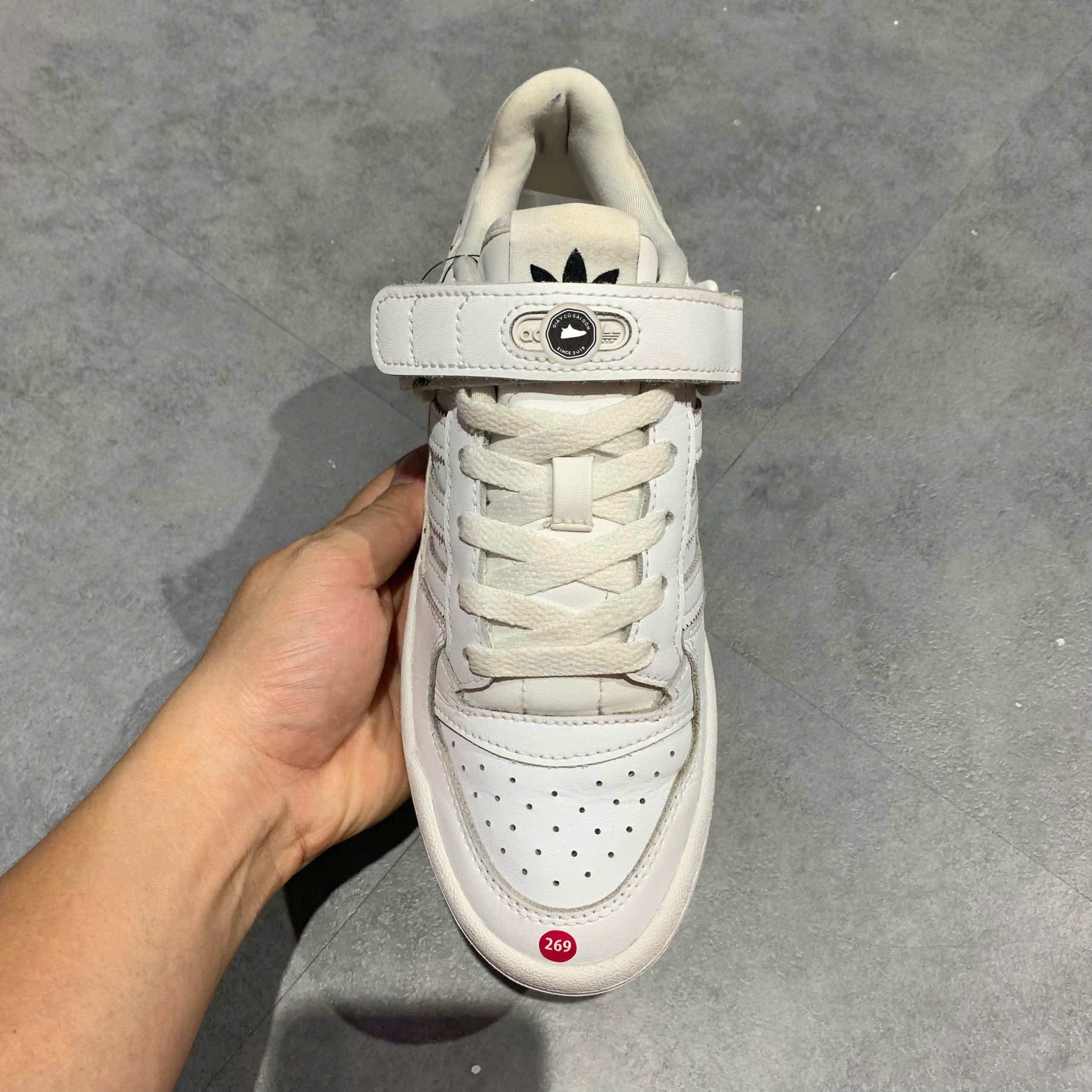 ADIDAS ORIGINALS FORUM LOW SWAROVSKI WHITE MULTI COLOR GZ4377 SIZE 37 1/3 GIÀY 2HAND CHÍNH HÃNG PVN20903