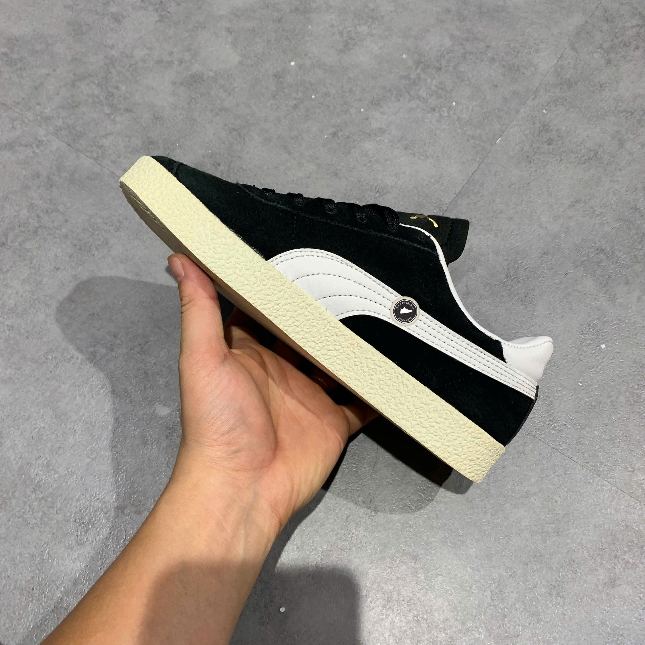 PUMA CLUB 'BLACK WHITE' 381111 02 SIZE 36 GIÀY 2HAND CHÍNH HÃNG PVN20905