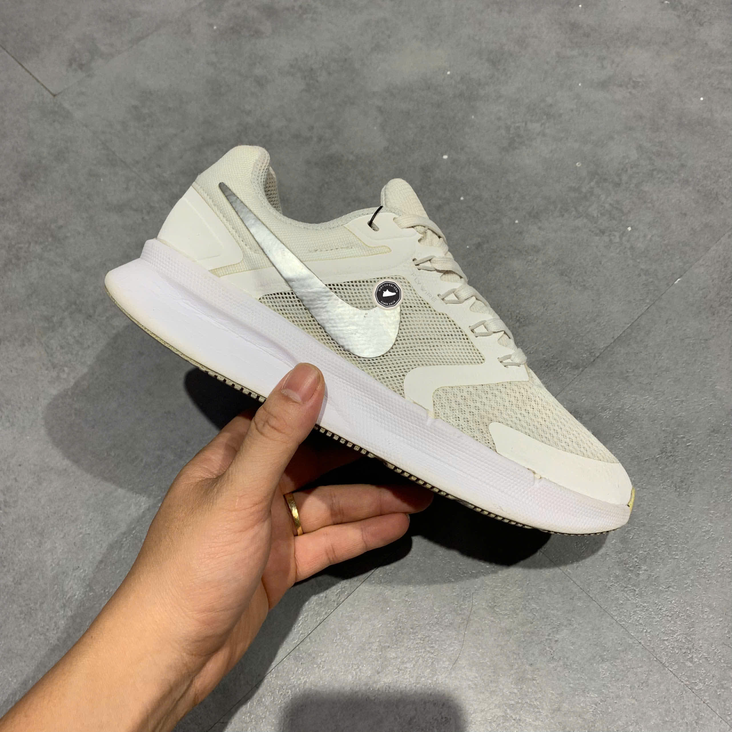 NIKE RUN SWIFT 3 NỮ DR2698 101 SIZE 37.5 GIÀY 2HAND CHÍNH HÃNG PVN20920