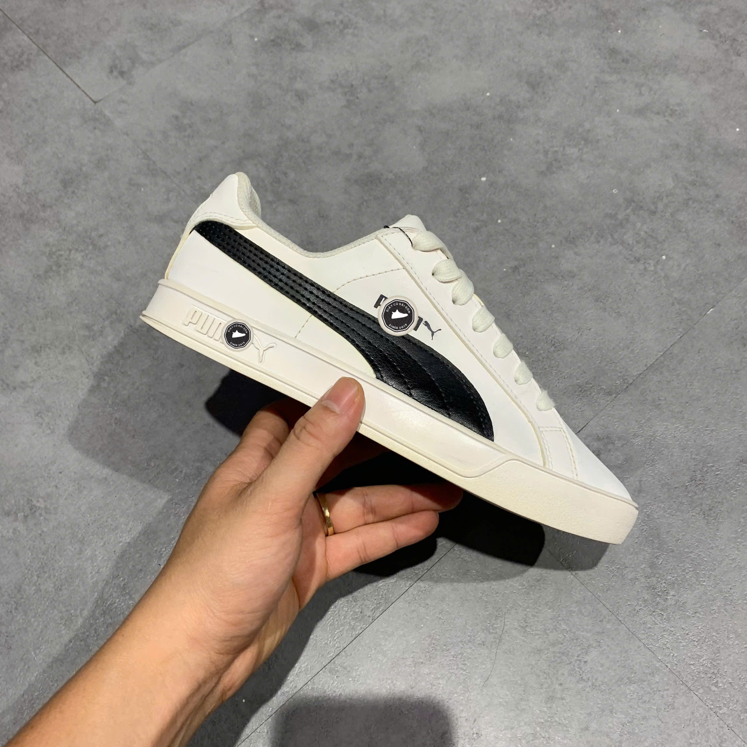 PUMA SMASH VULC 'WHITE BLACK' 359622 05 SIZE 36 GIÀY 2HAND CHÍNH HÃNG PVN20916